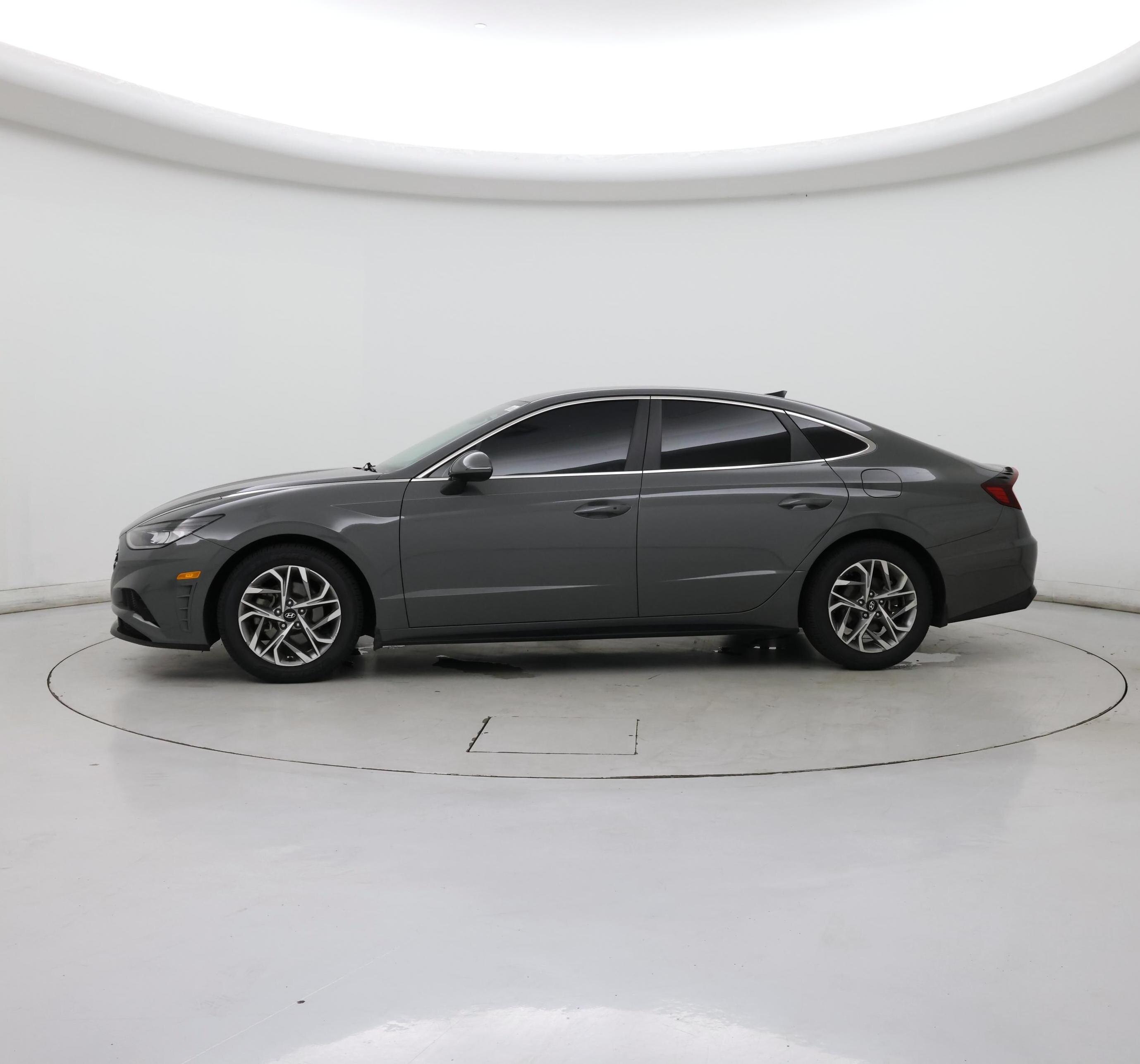 Thumbnail: 2021 Hyundai Sonata - 3