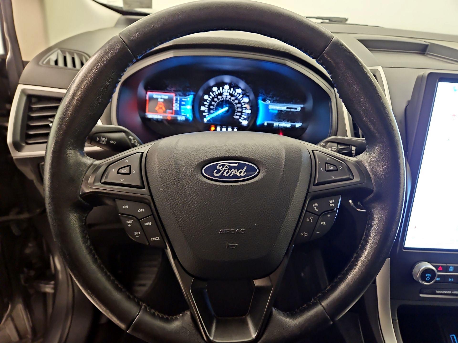 Thumbnail: 2022 Ford Edge - 10