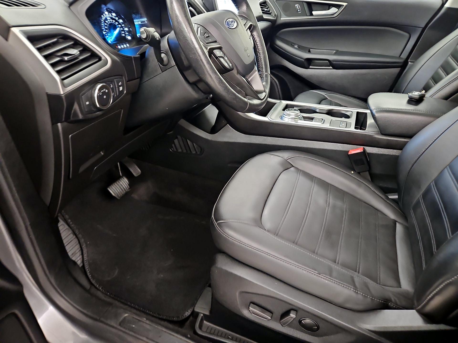 Thumbnail: 2022 Ford Edge - 11