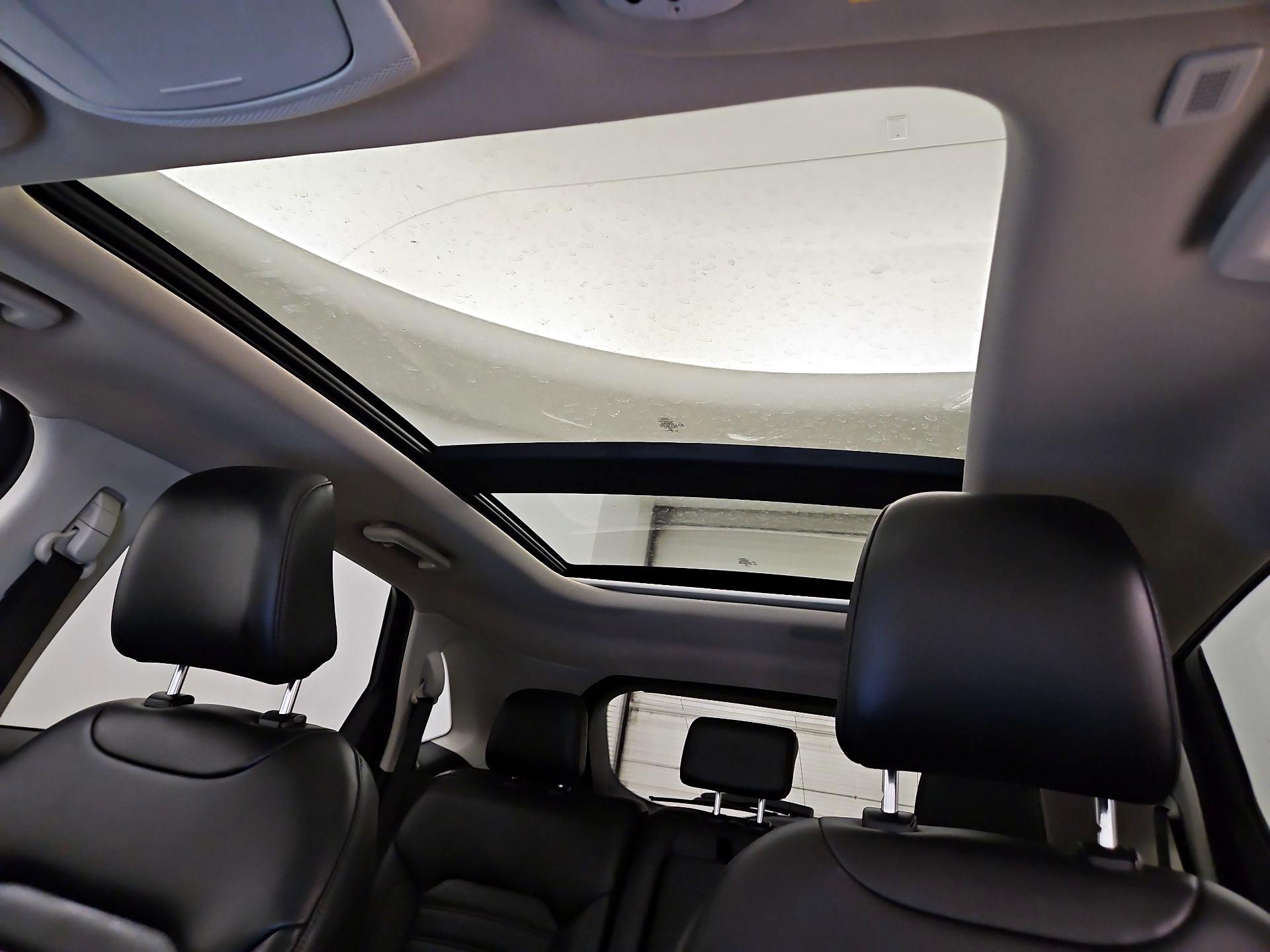 Thumbnail: 2022 Ford Edge - 19