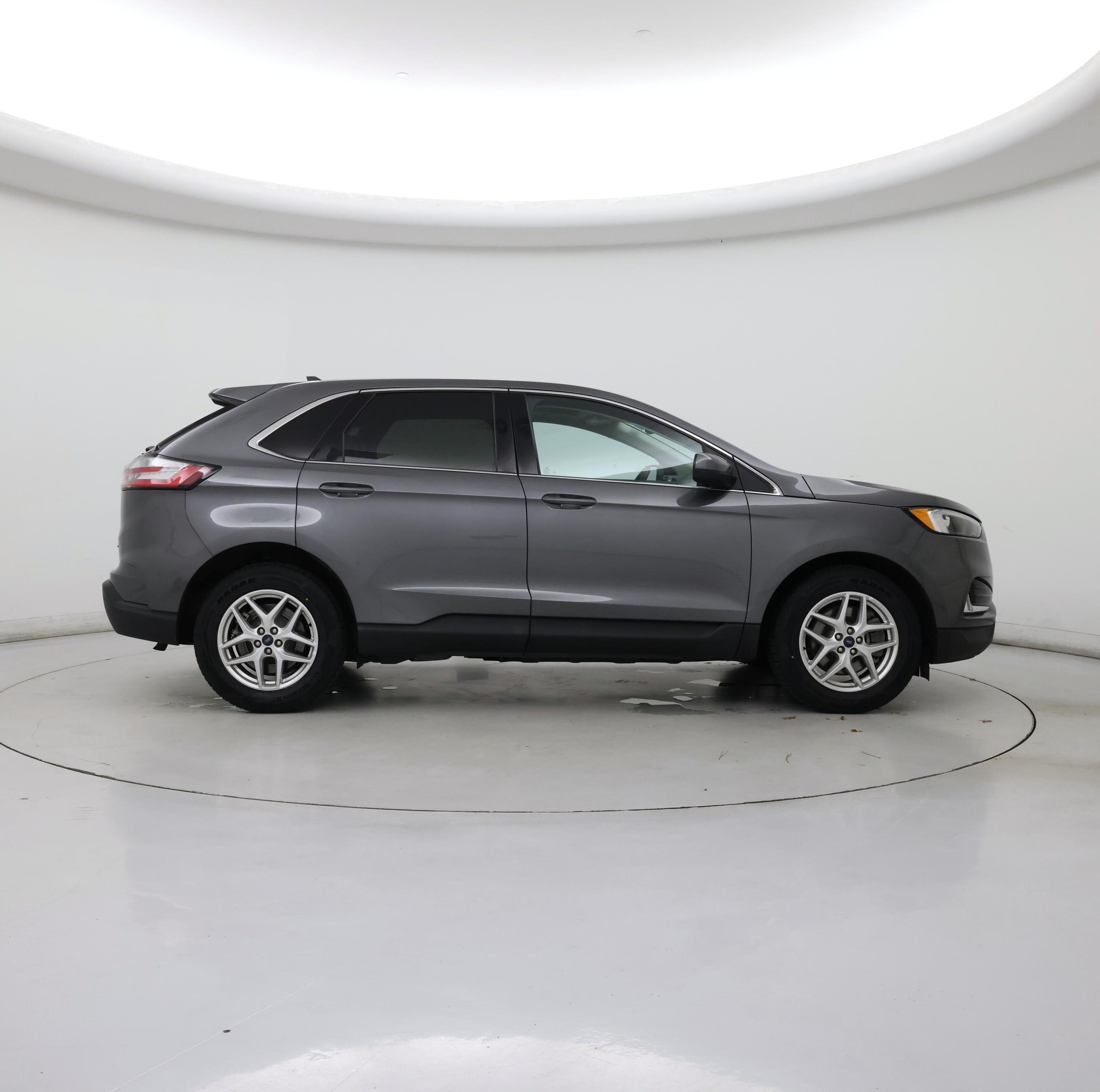 Thumbnail: 2022 Ford Edge - 7