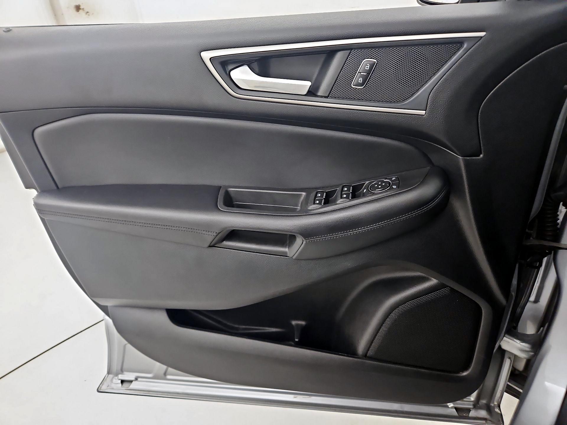 Thumbnail: 2022 Ford Edge - 12