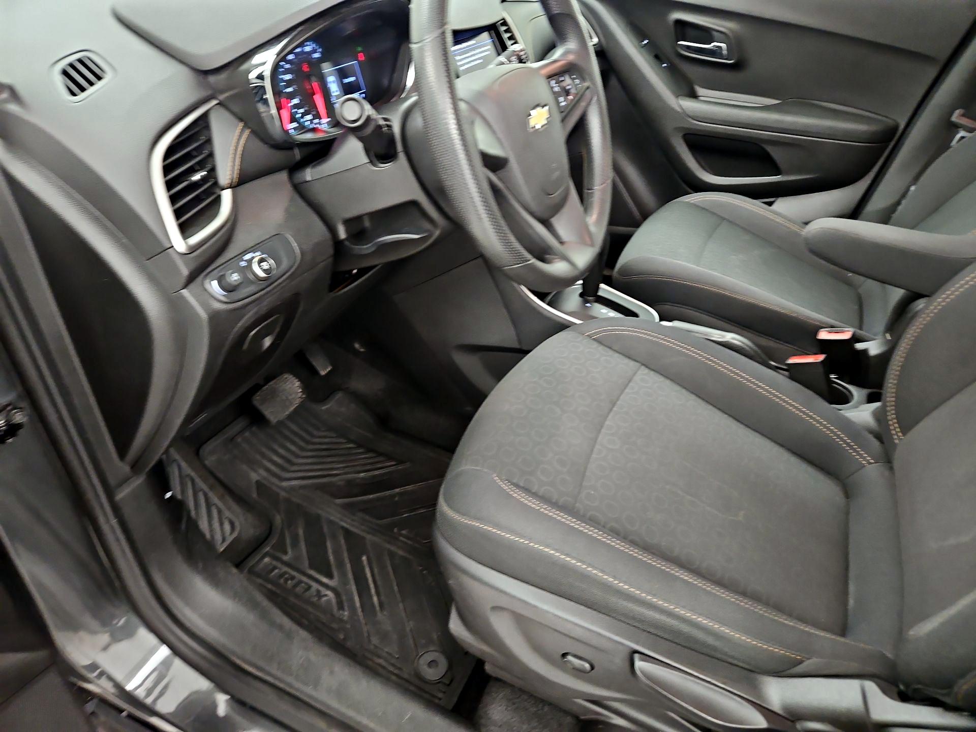 Thumbnail: 2020 Chevrolet Trax - 11