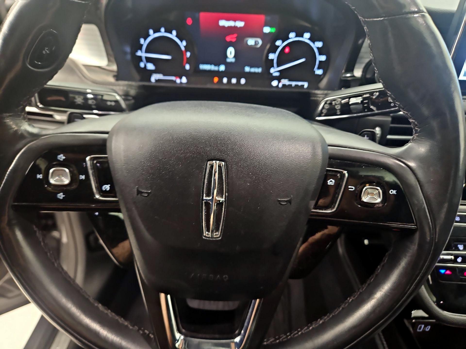 Thumbnail: 2022 Lincoln Corsair - 10