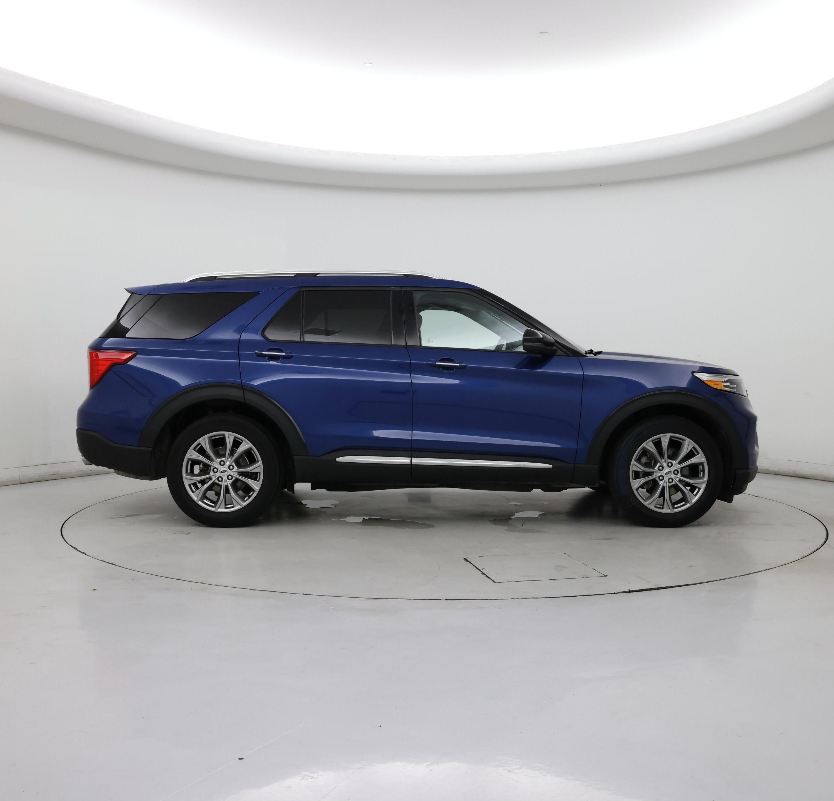 Thumbnail: 2022 Ford Explorer - 7