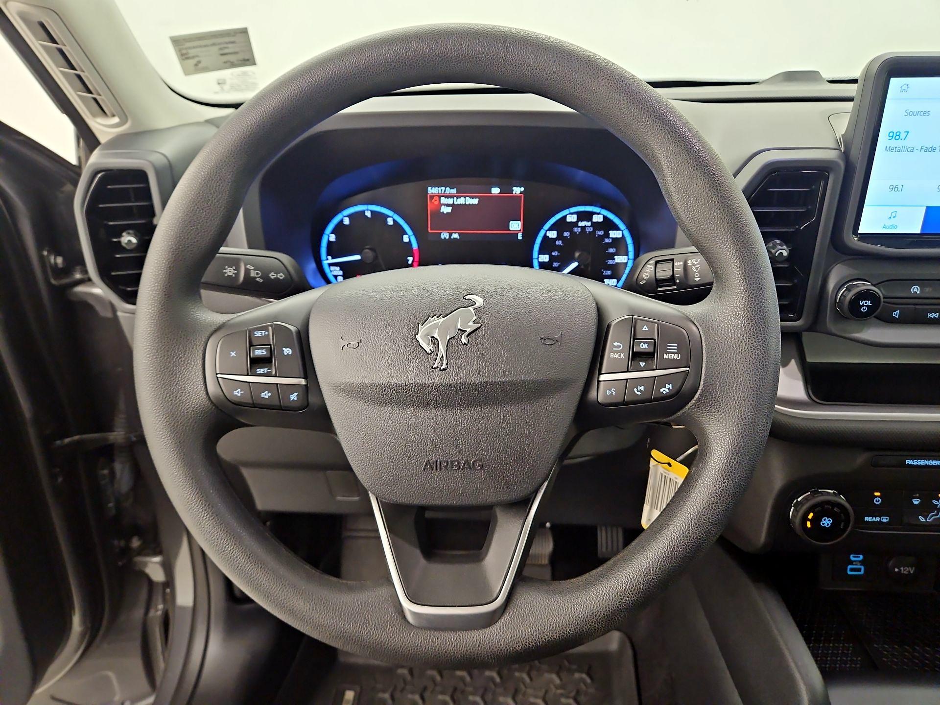 Thumbnail: 2022 Ford Bronco Sport - 10
