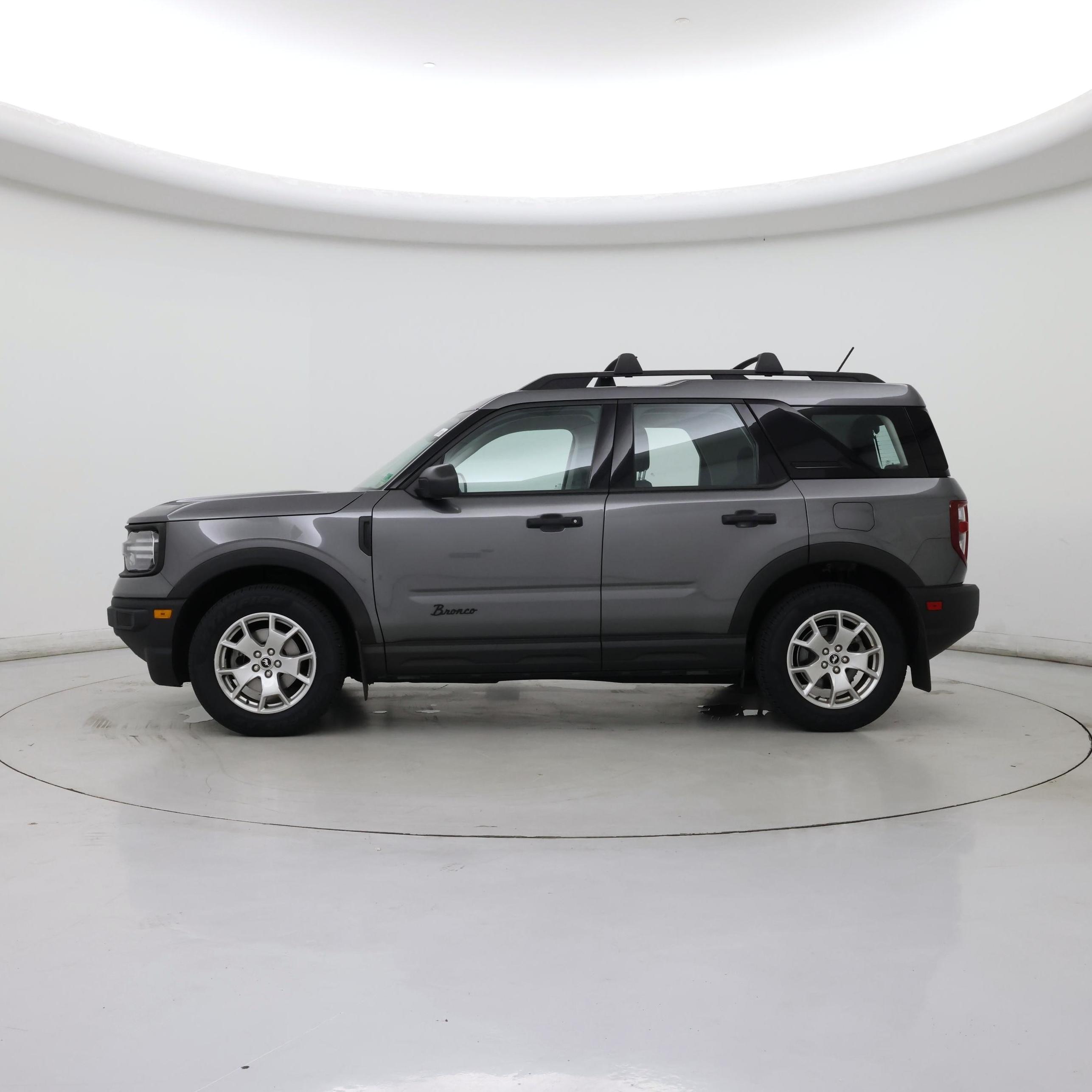 Thumbnail: 2022 Ford Bronco Sport - 3