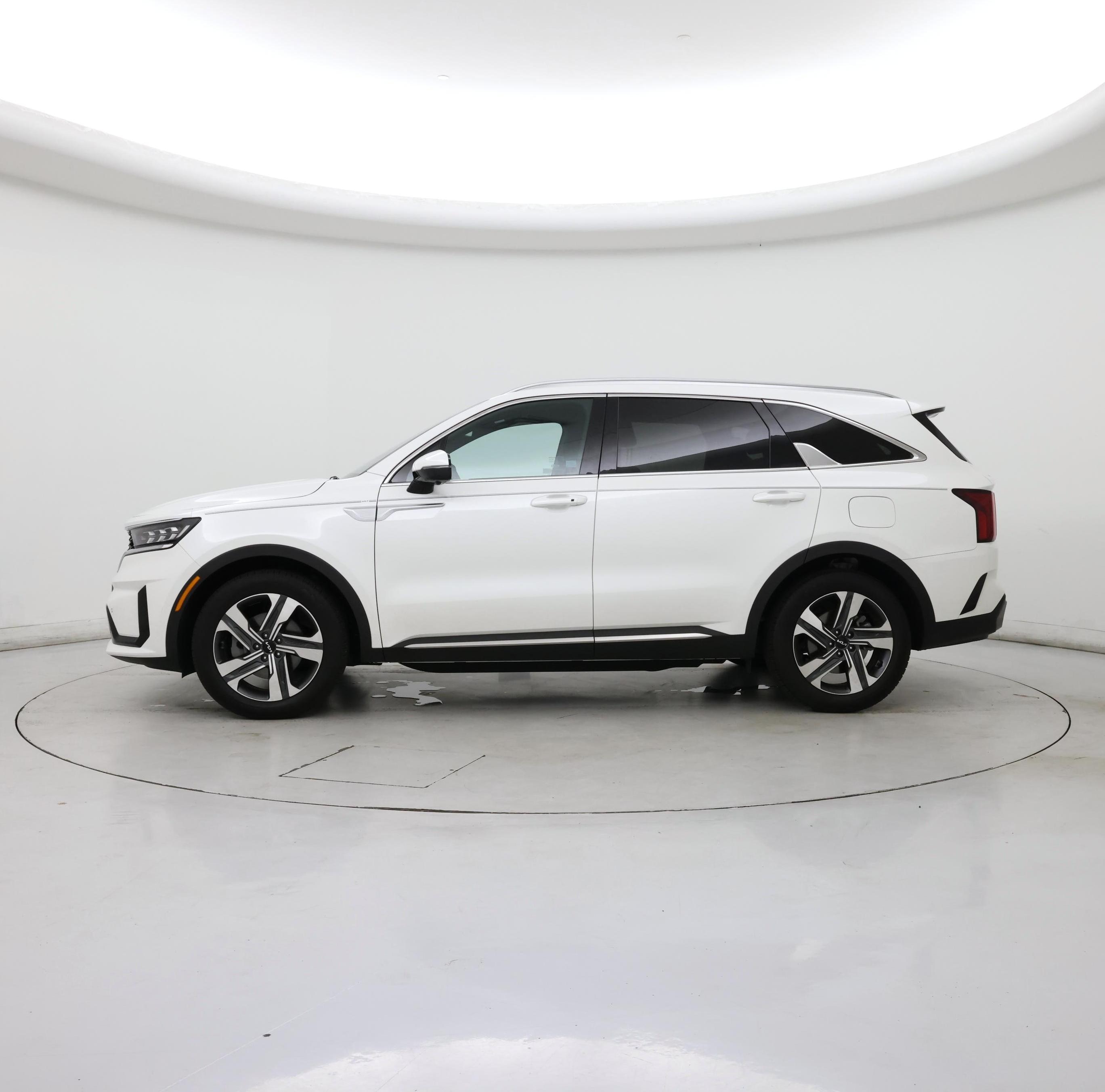 Thumbnail: 2023 Kia Sorento - 3