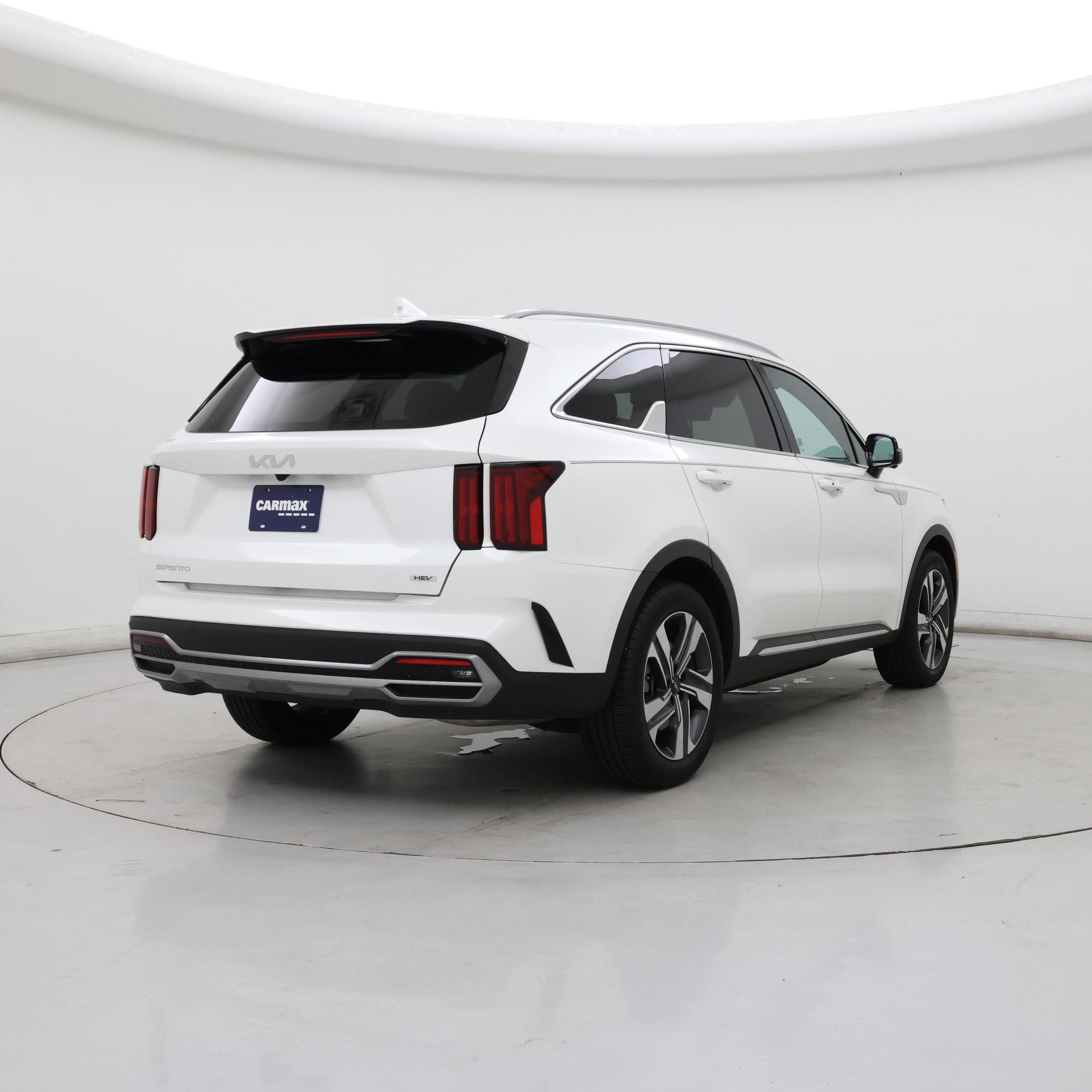 Thumbnail: 2023 Kia Sorento - 8