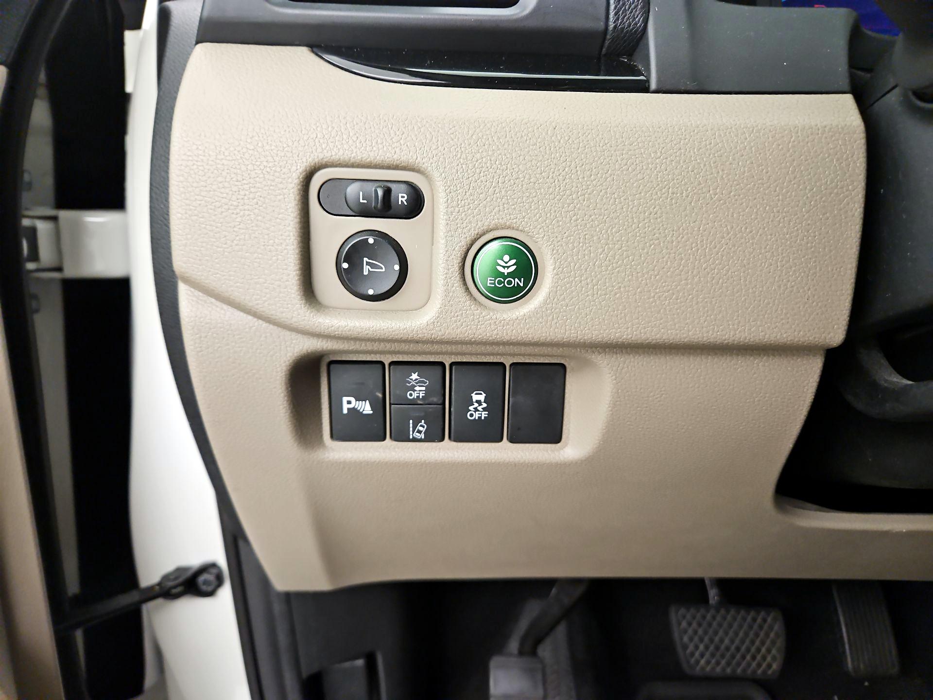 Thumbnail: 2019 Honda Pilot - 13