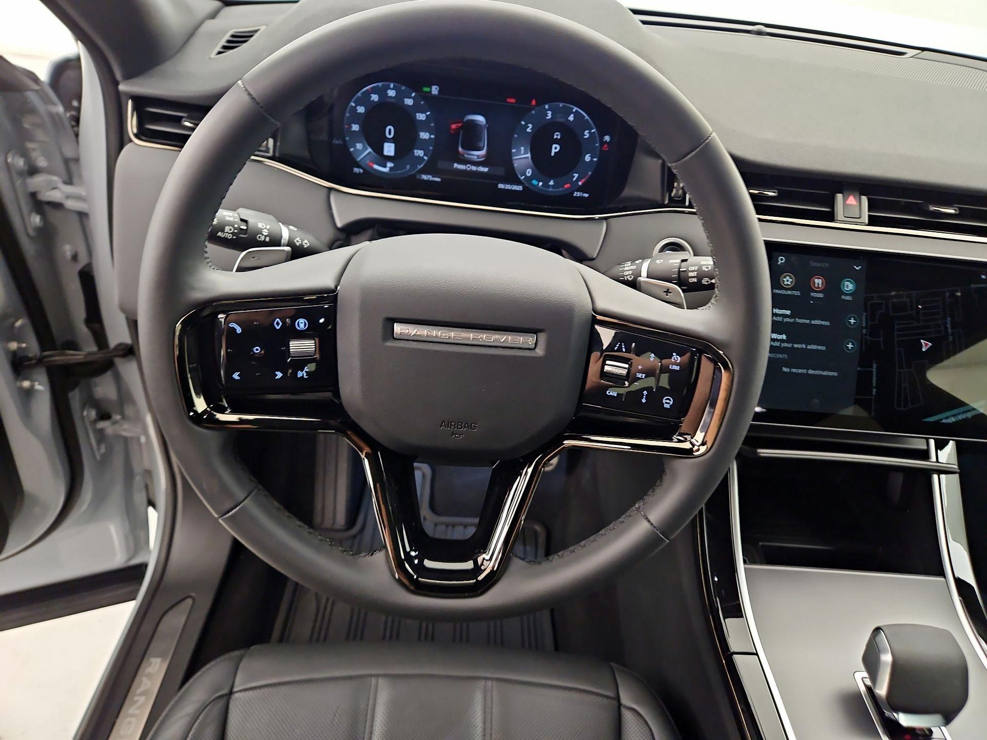 Thumbnail: 2024 Land Rover Range Rover Evoque - 10