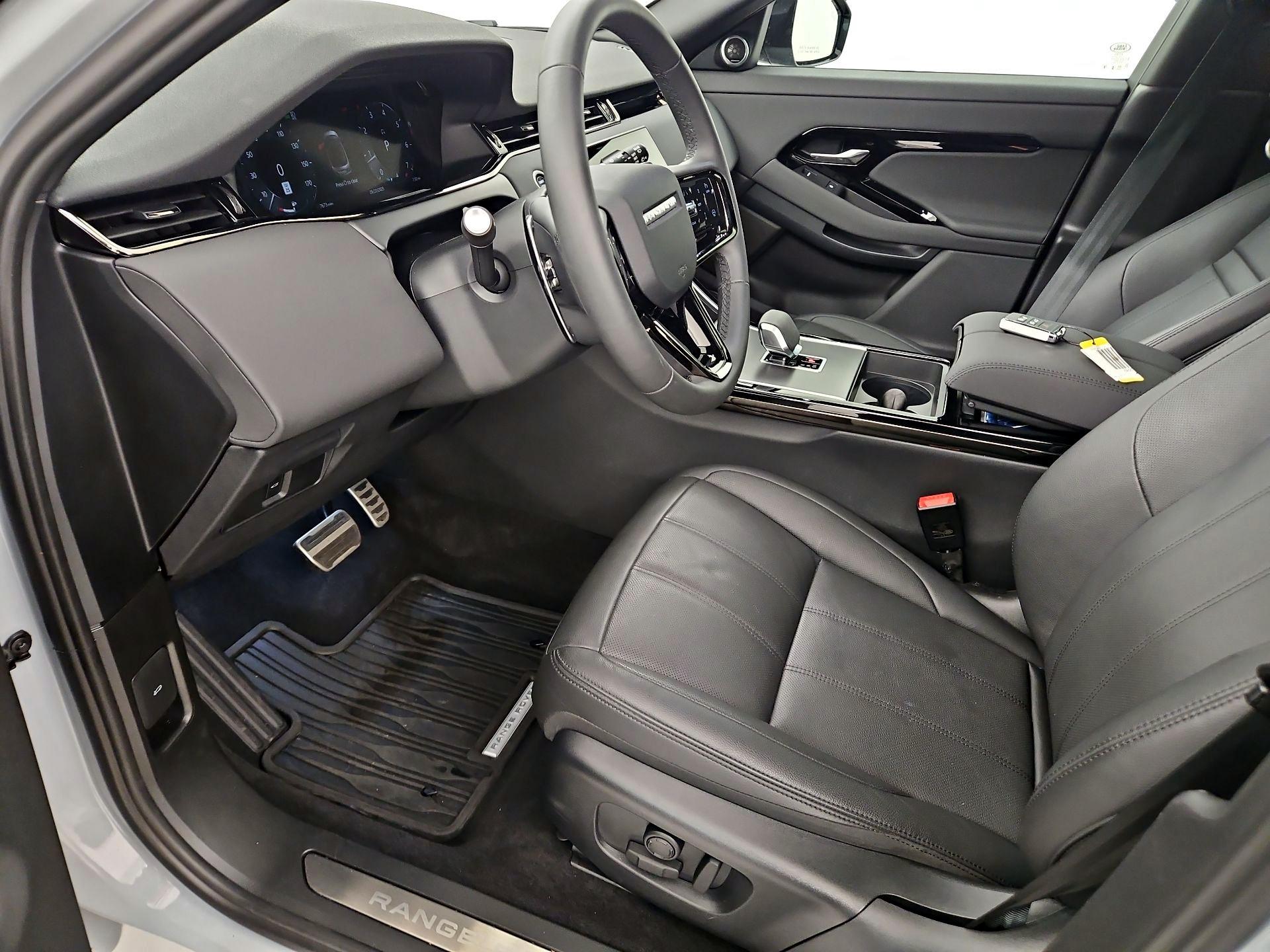 Thumbnail: 2024 Land Rover Range Rover Evoque - 11
