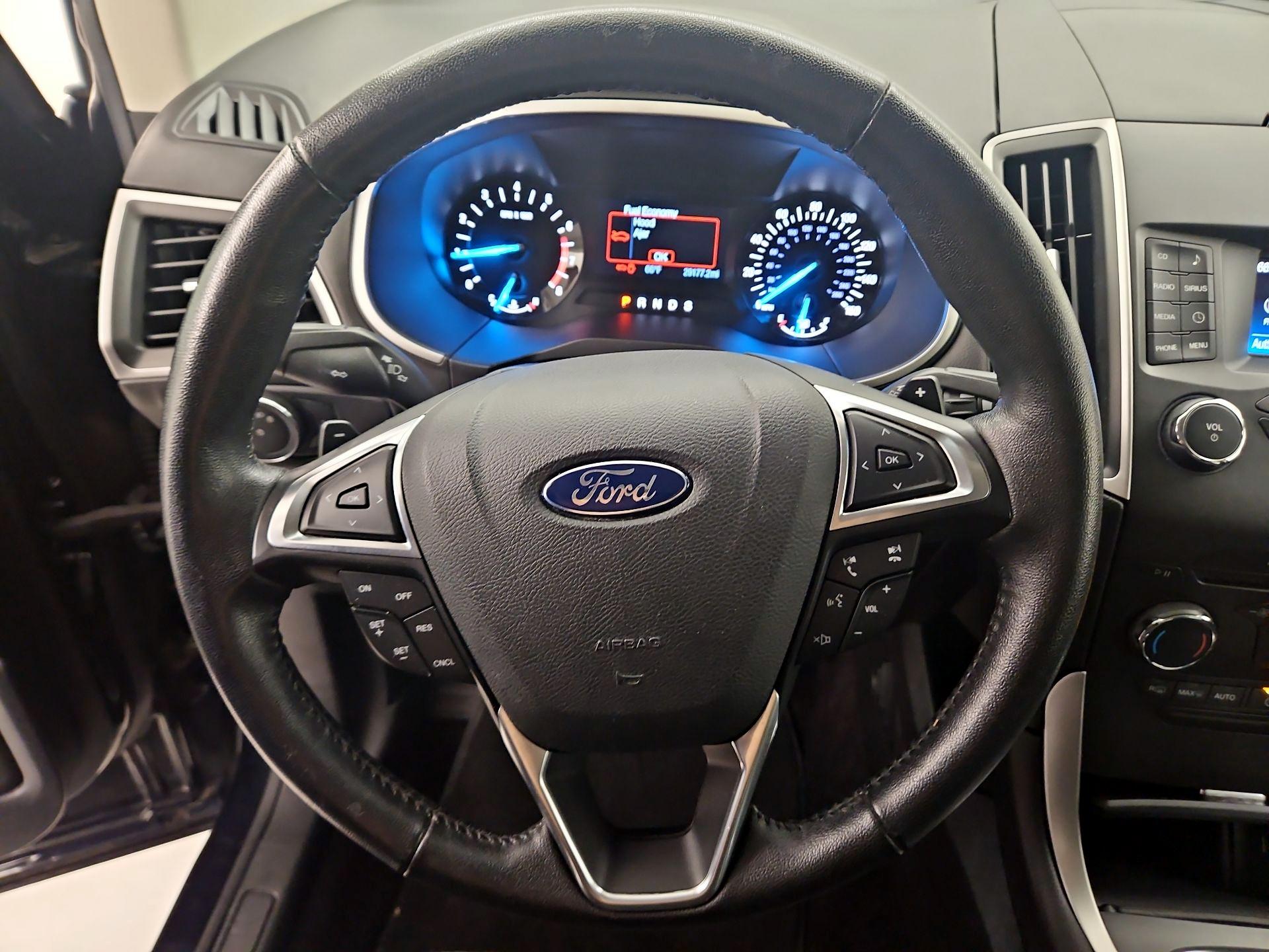 Thumbnail: 2016 Ford Edge - 10