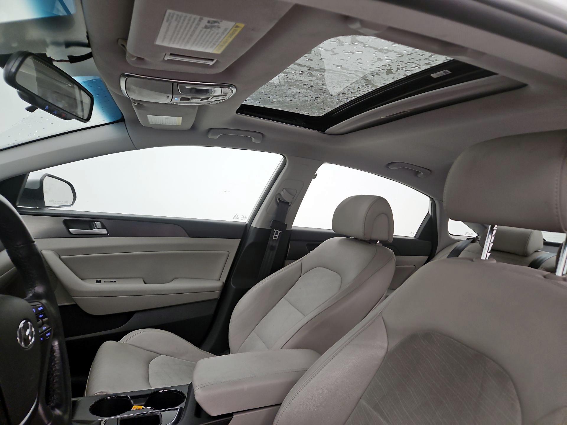 Thumbnail: 2017 Hyundai Sonata - 19