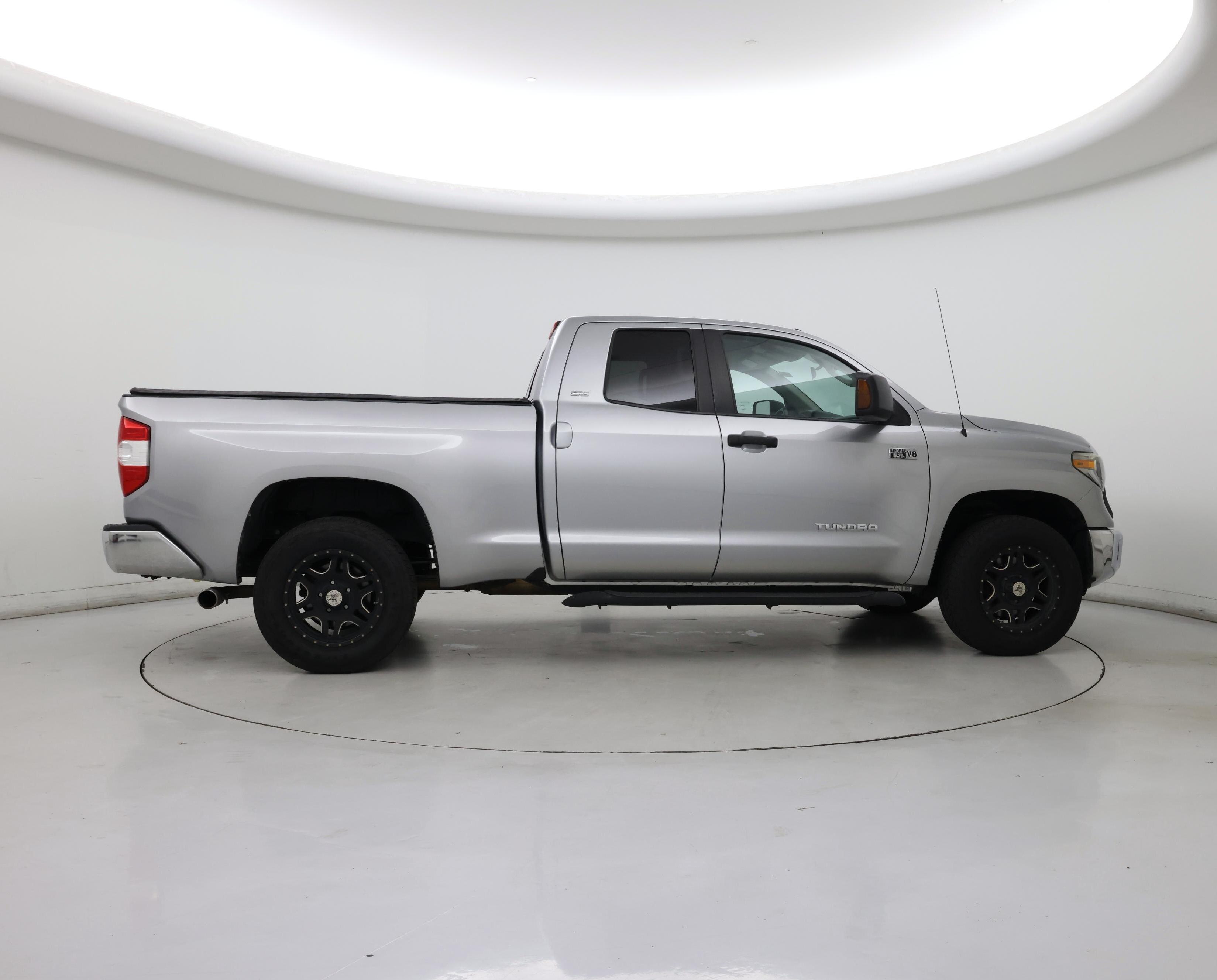 Thumbnail: 2018 Toyota Tundra - 7