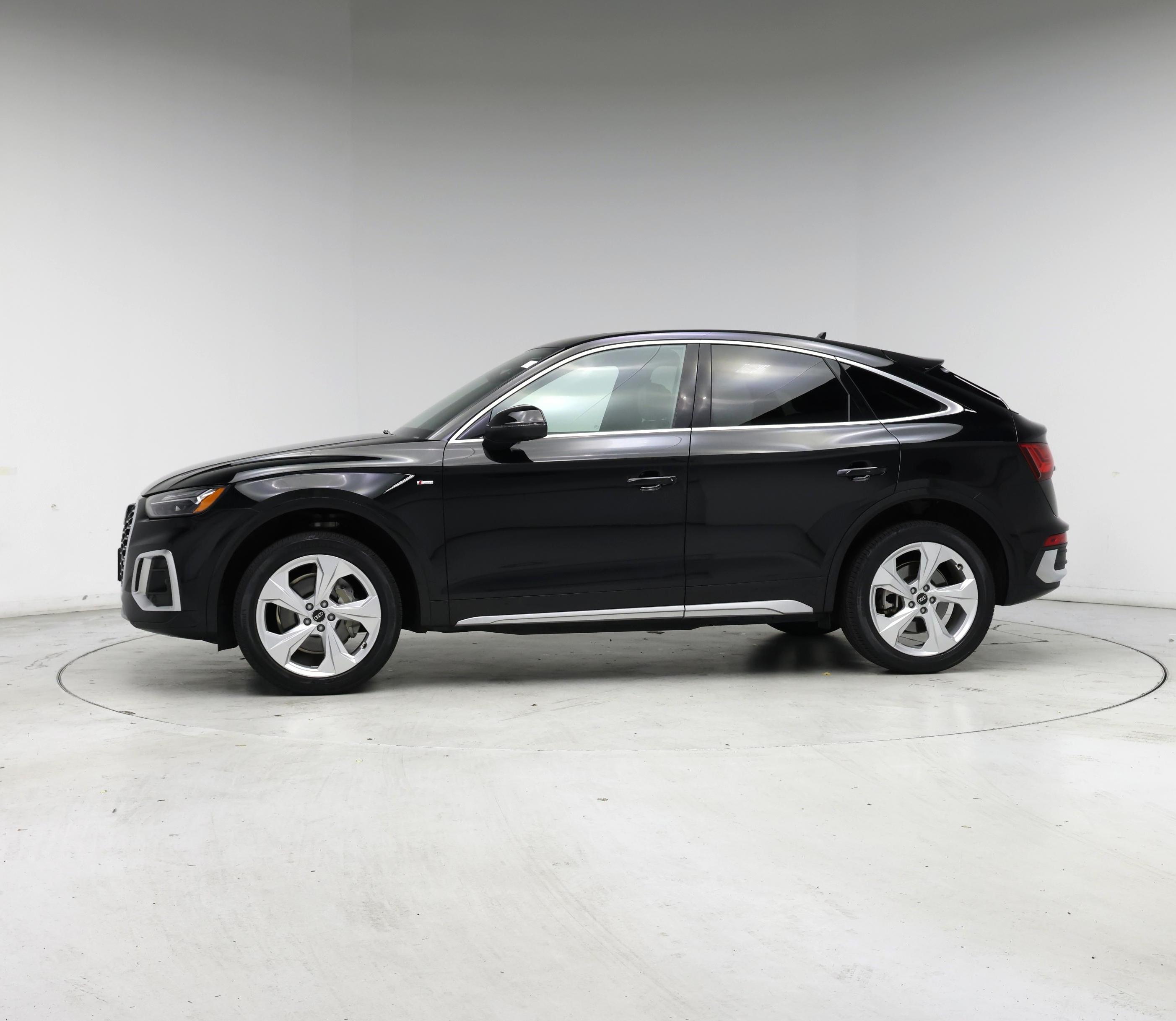 Thumbnail: 2022 Audi Q5 - 3