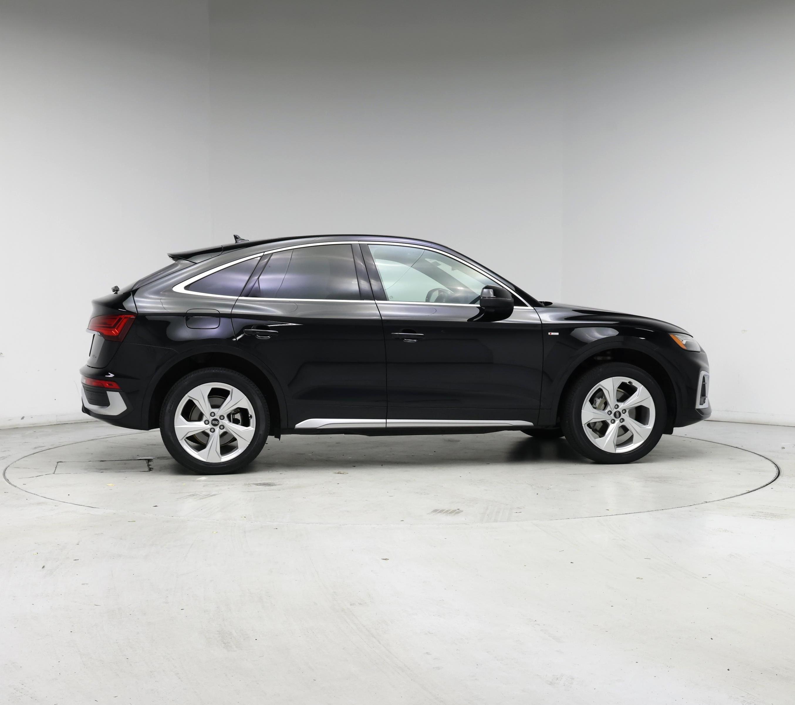 Thumbnail: 2022 Audi Q5 - 7