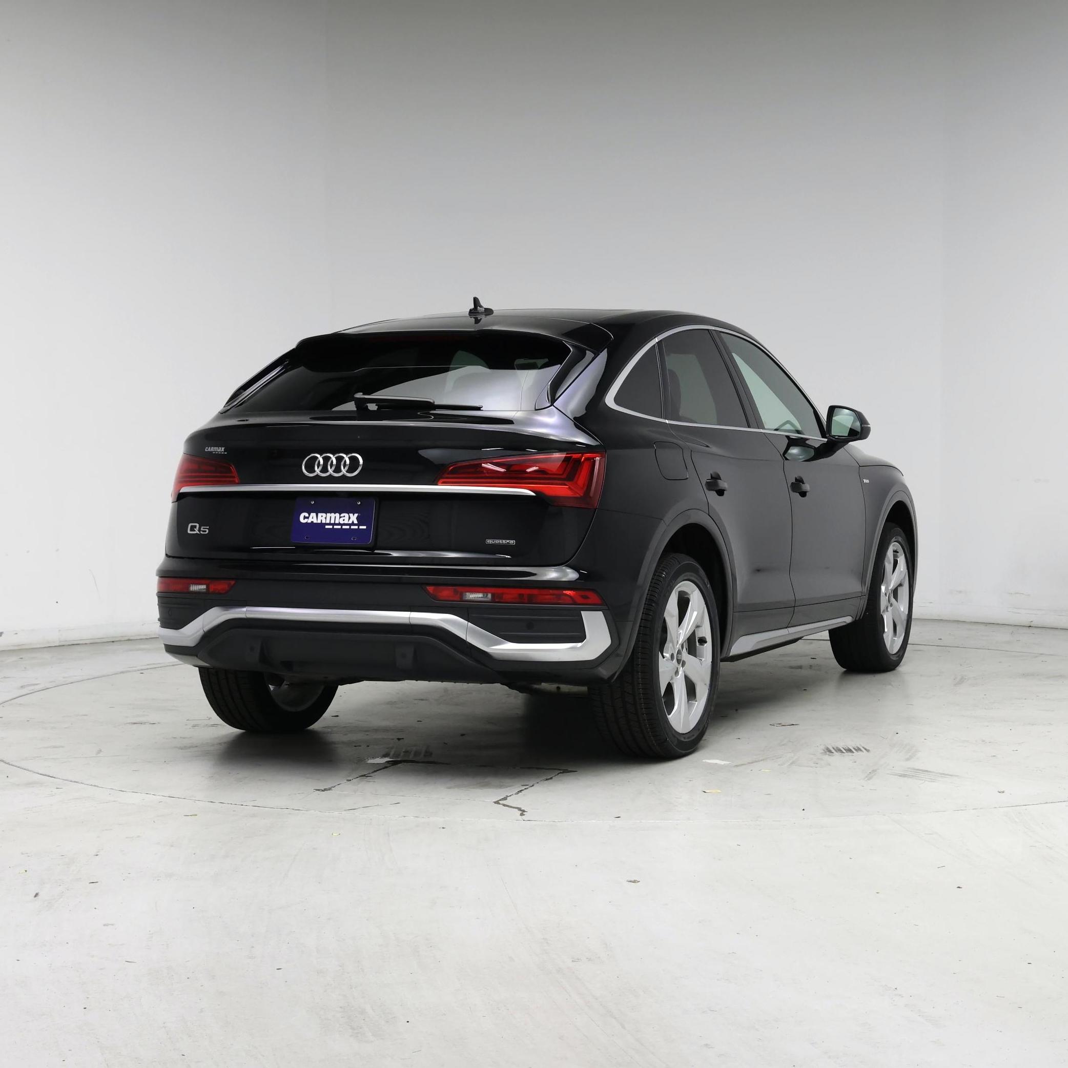 Thumbnail: 2022 Audi Q5 - 8