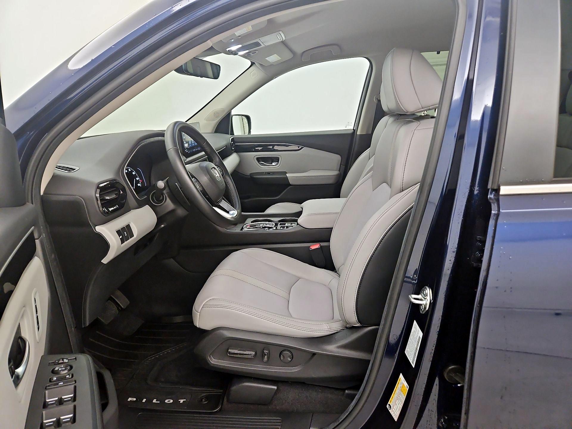 Thumbnail: 2025 Honda Pilot - 11
