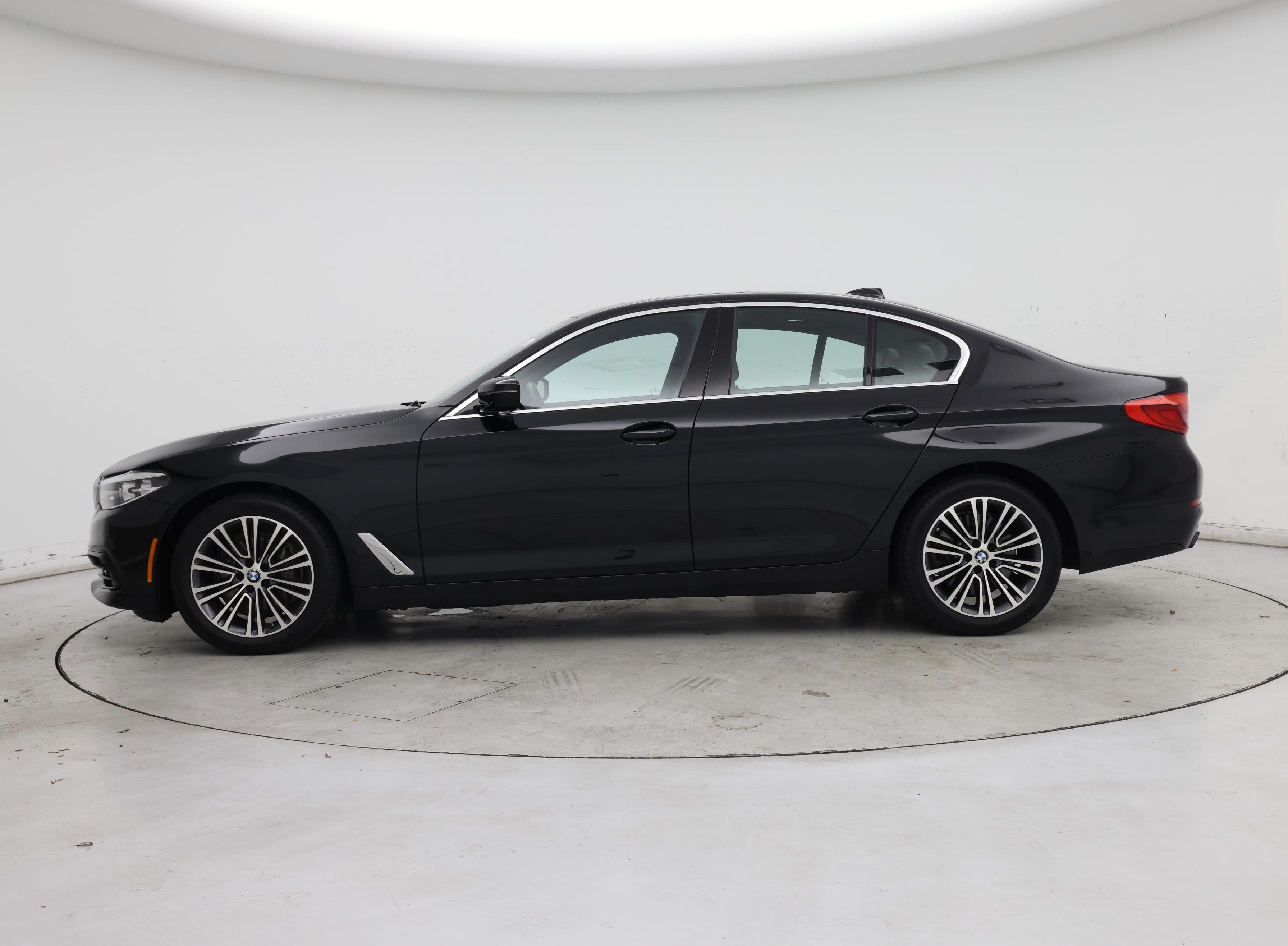 Thumbnail: 2020 BMW 5 Series - 3