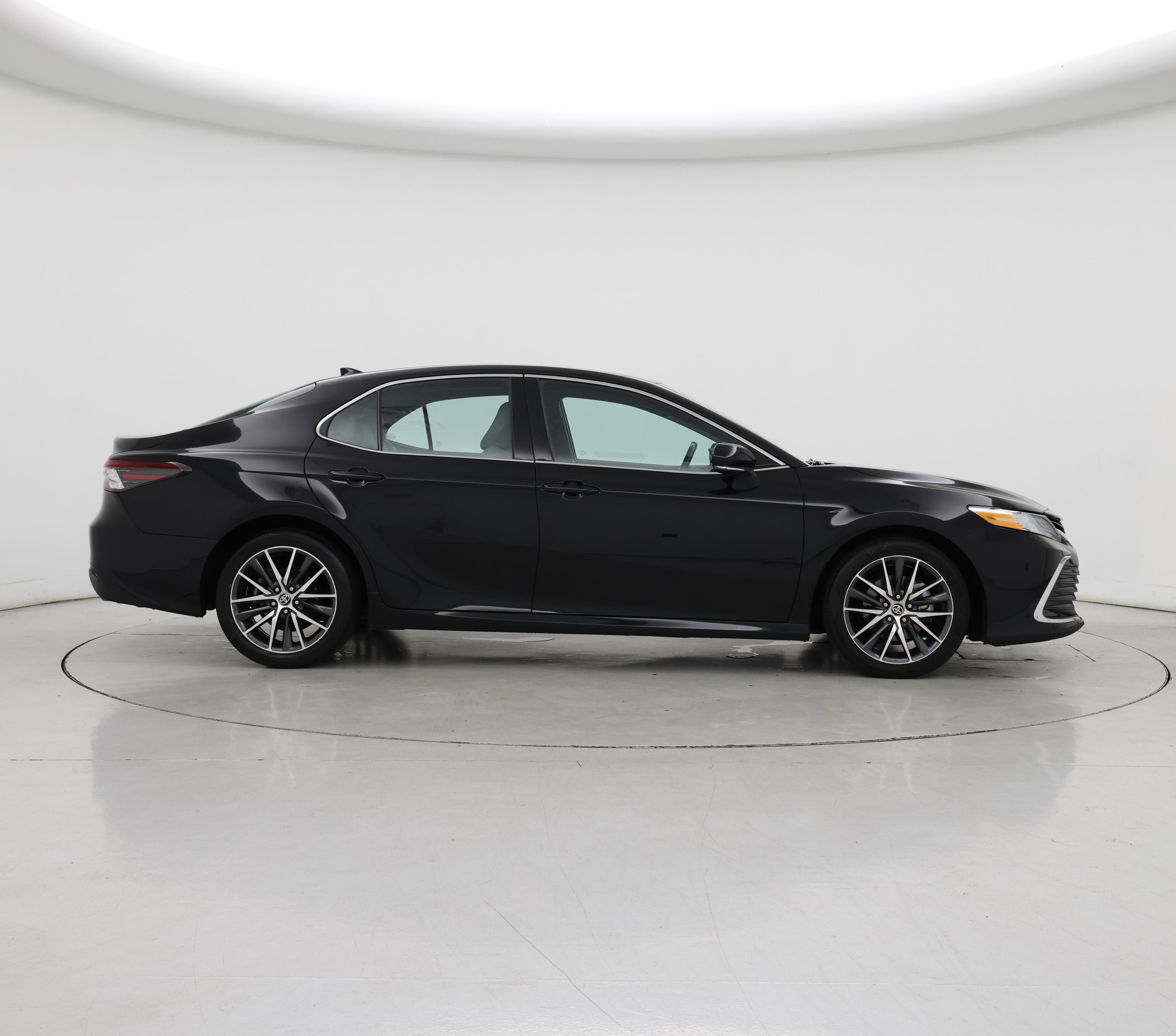 Thumbnail: 2021 Toyota Camry - 7