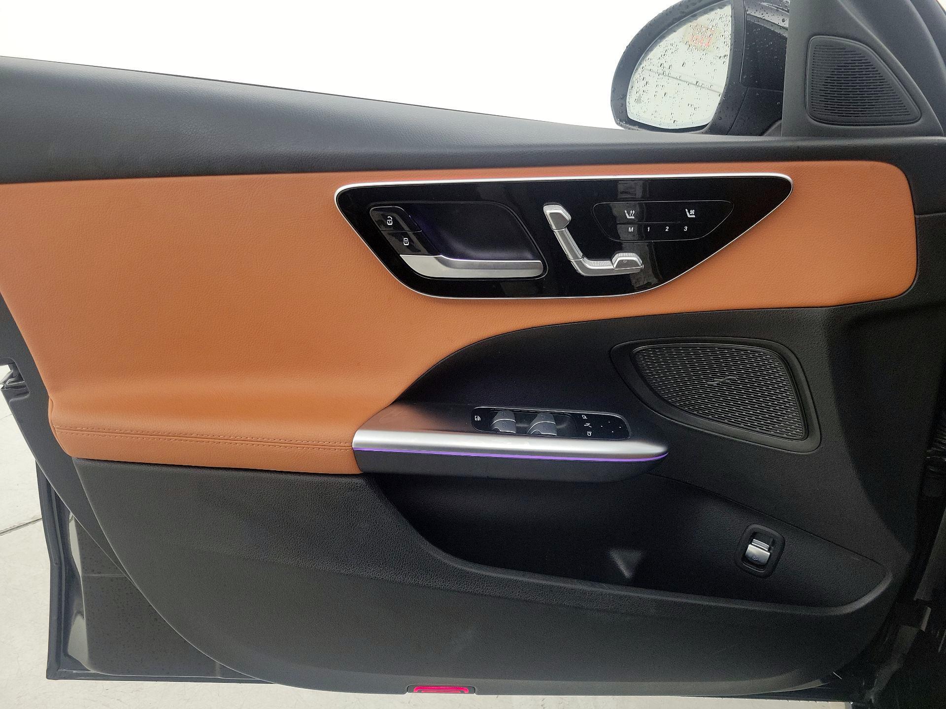 Thumbnail: 2022 Mercedes-Benz C-Class - 12