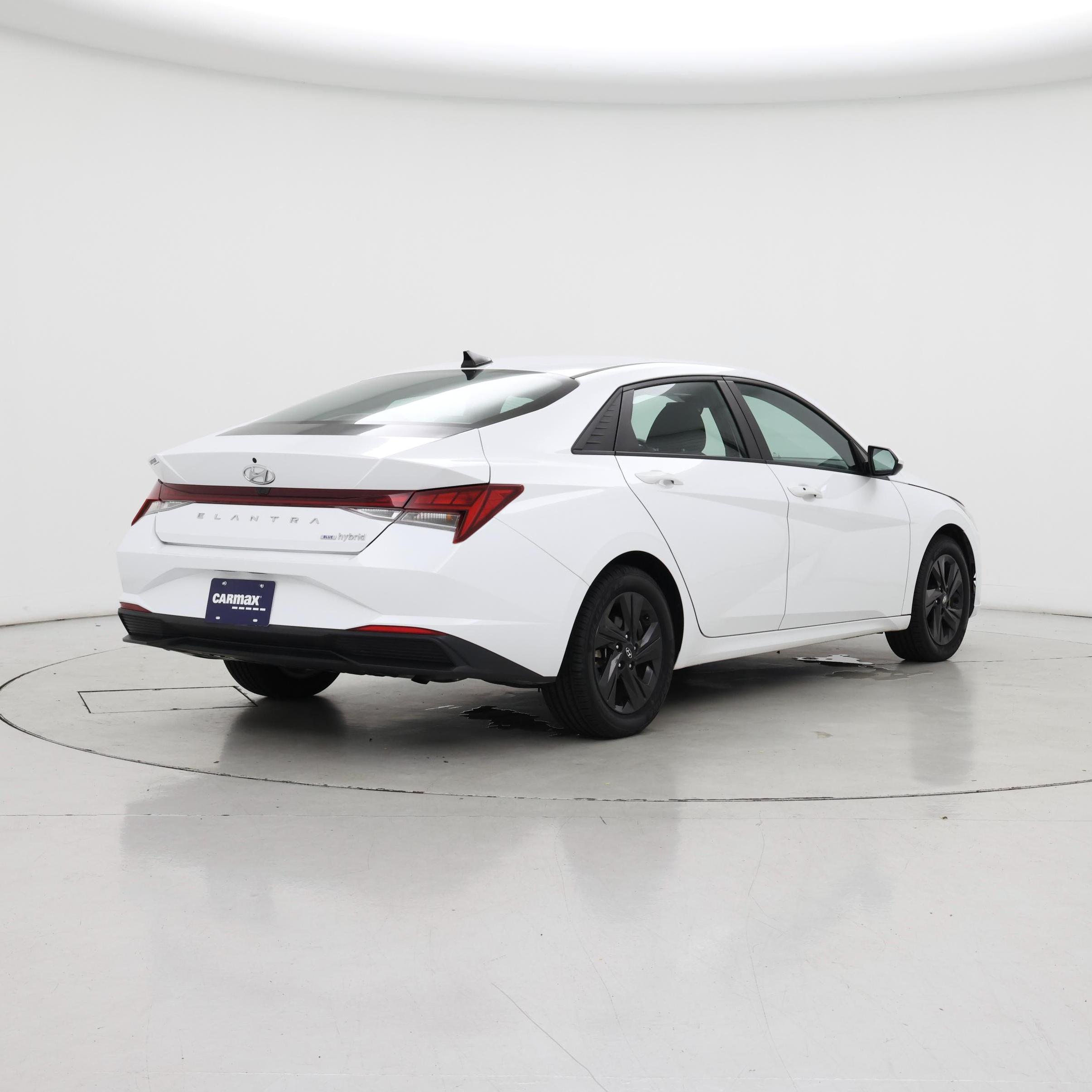 Thumbnail: 2021 Hyundai Elantra - 8