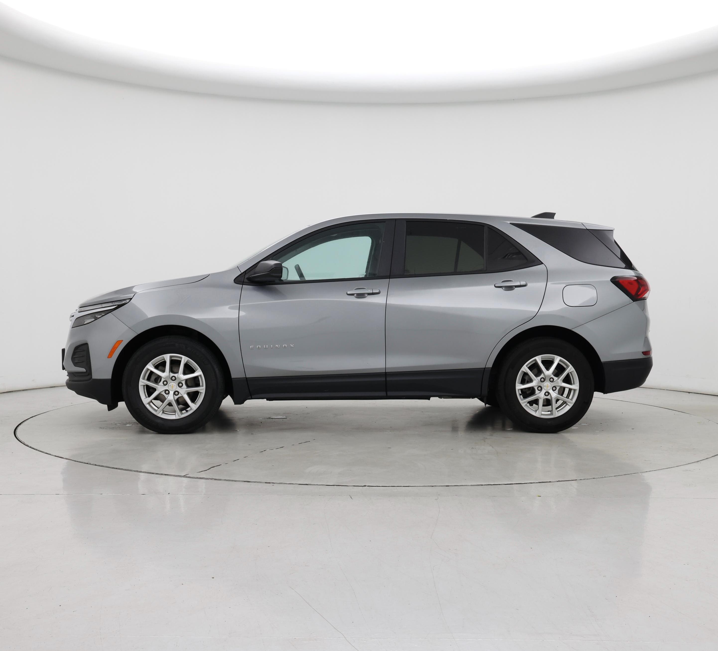 Thumbnail: 2023 Chevrolet Equinox - 3