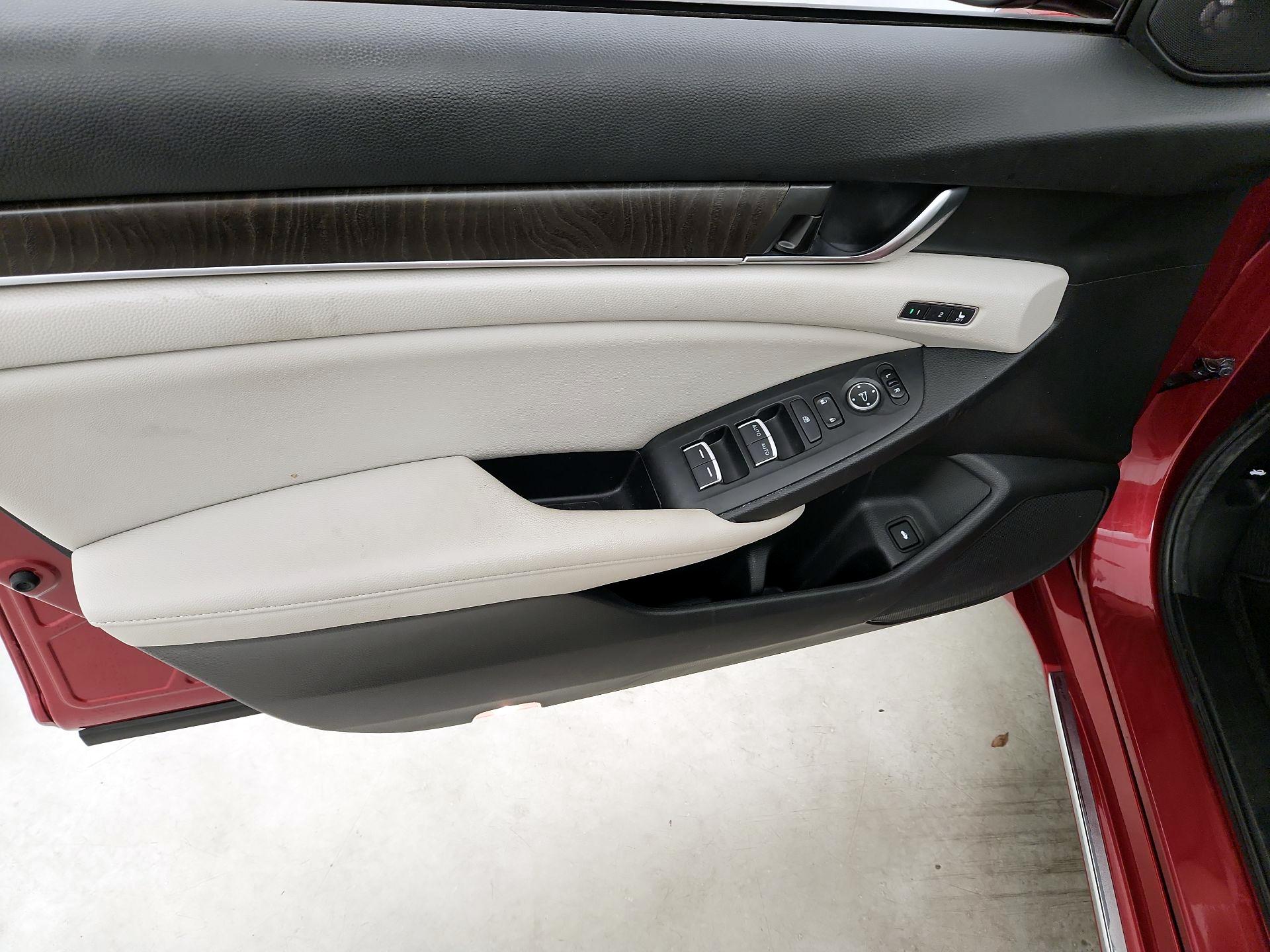 Thumbnail: 2020 Honda Accord - 12