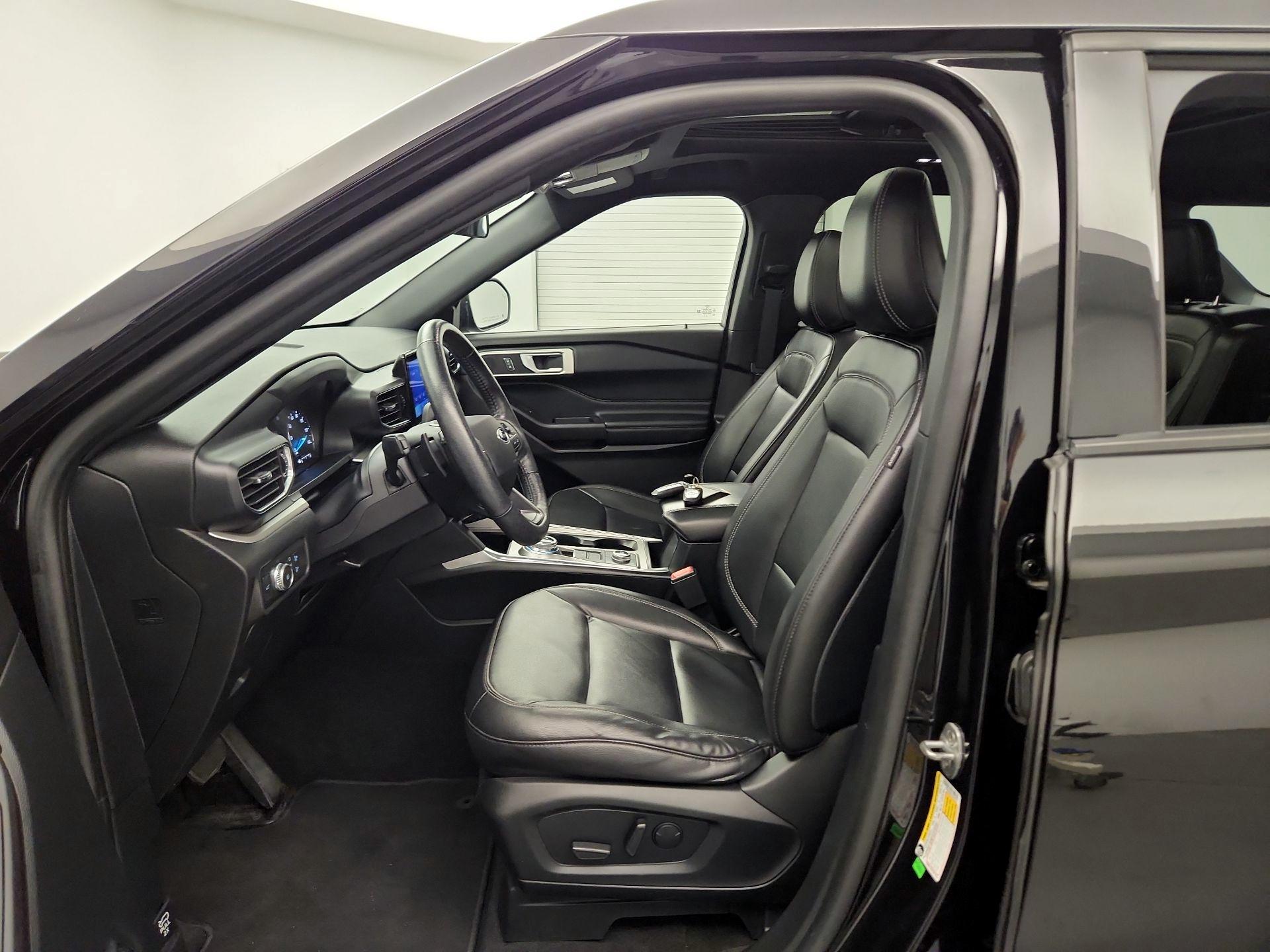 Thumbnail: 2020 Ford Explorer - 11