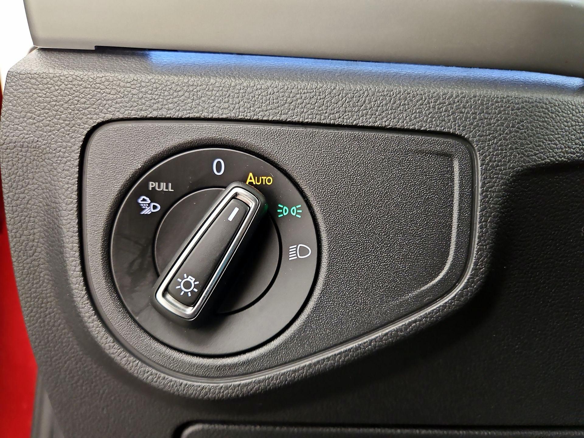 Thumbnail: 2022 Volkswagen Atlas - 13