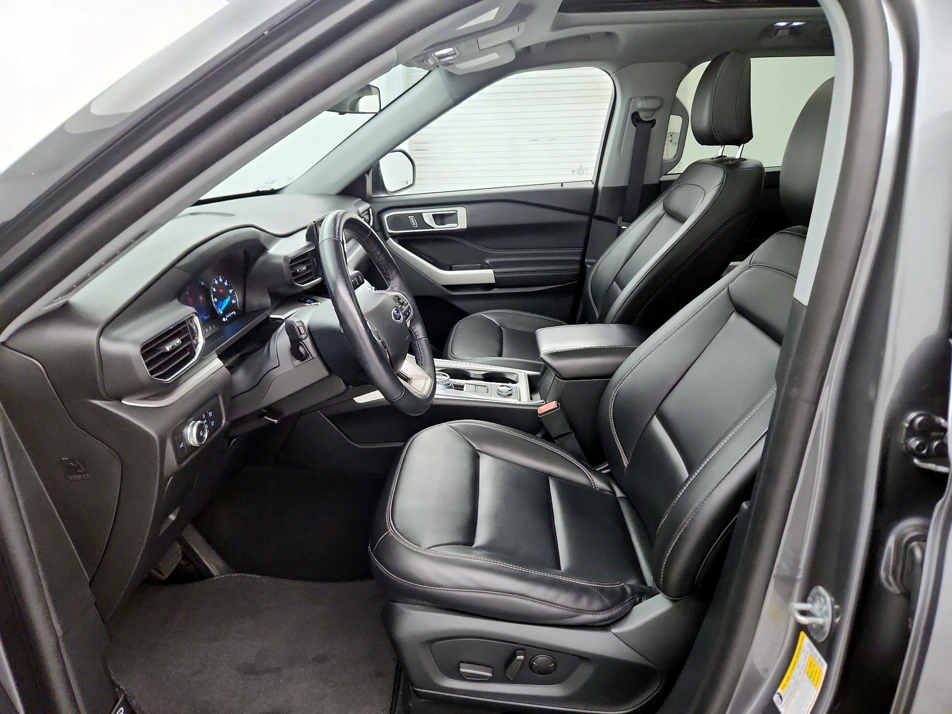 Thumbnail: 2022 Ford Explorer - 11