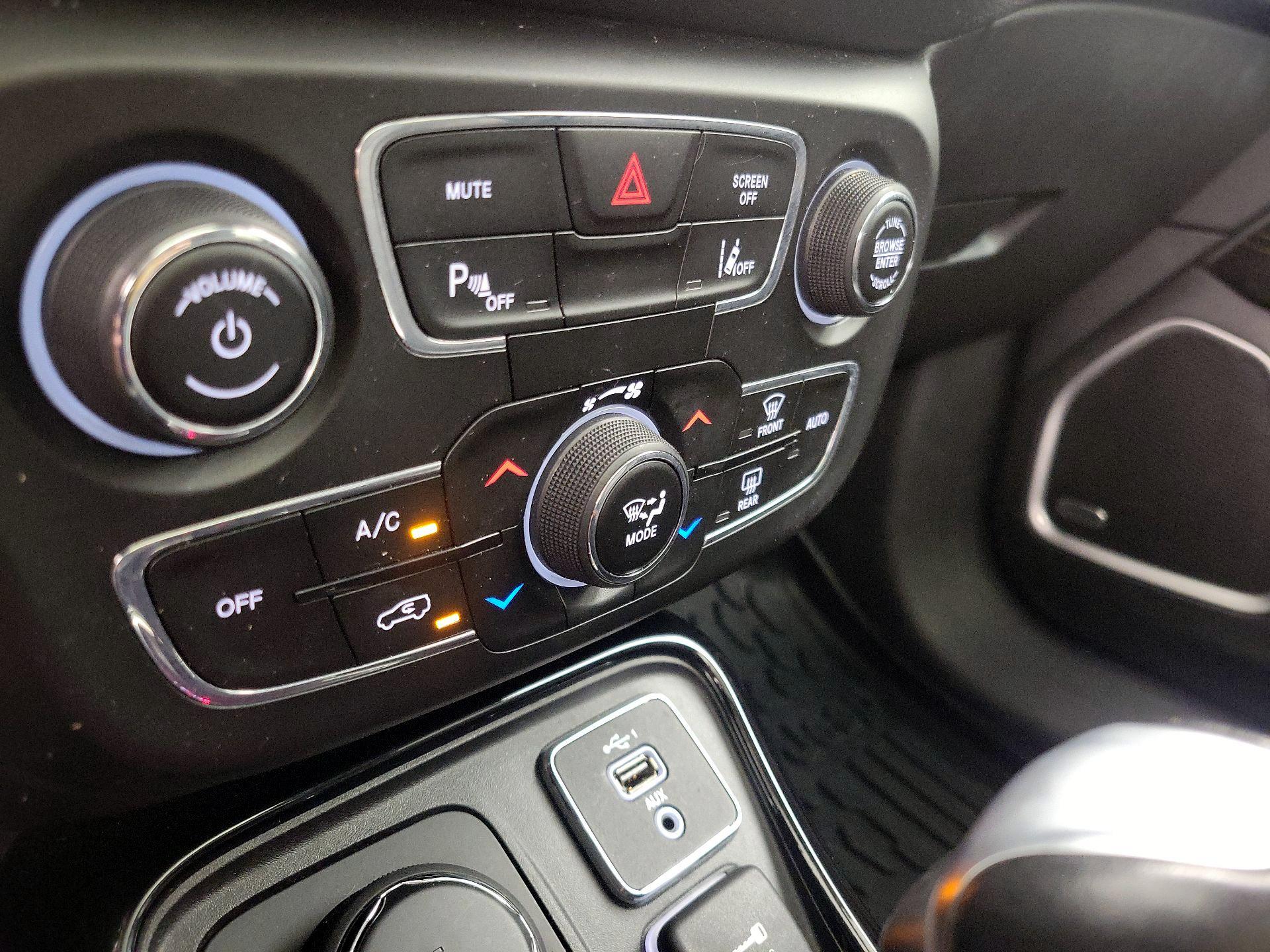 Thumbnail: 2021 Jeep Compass - 17