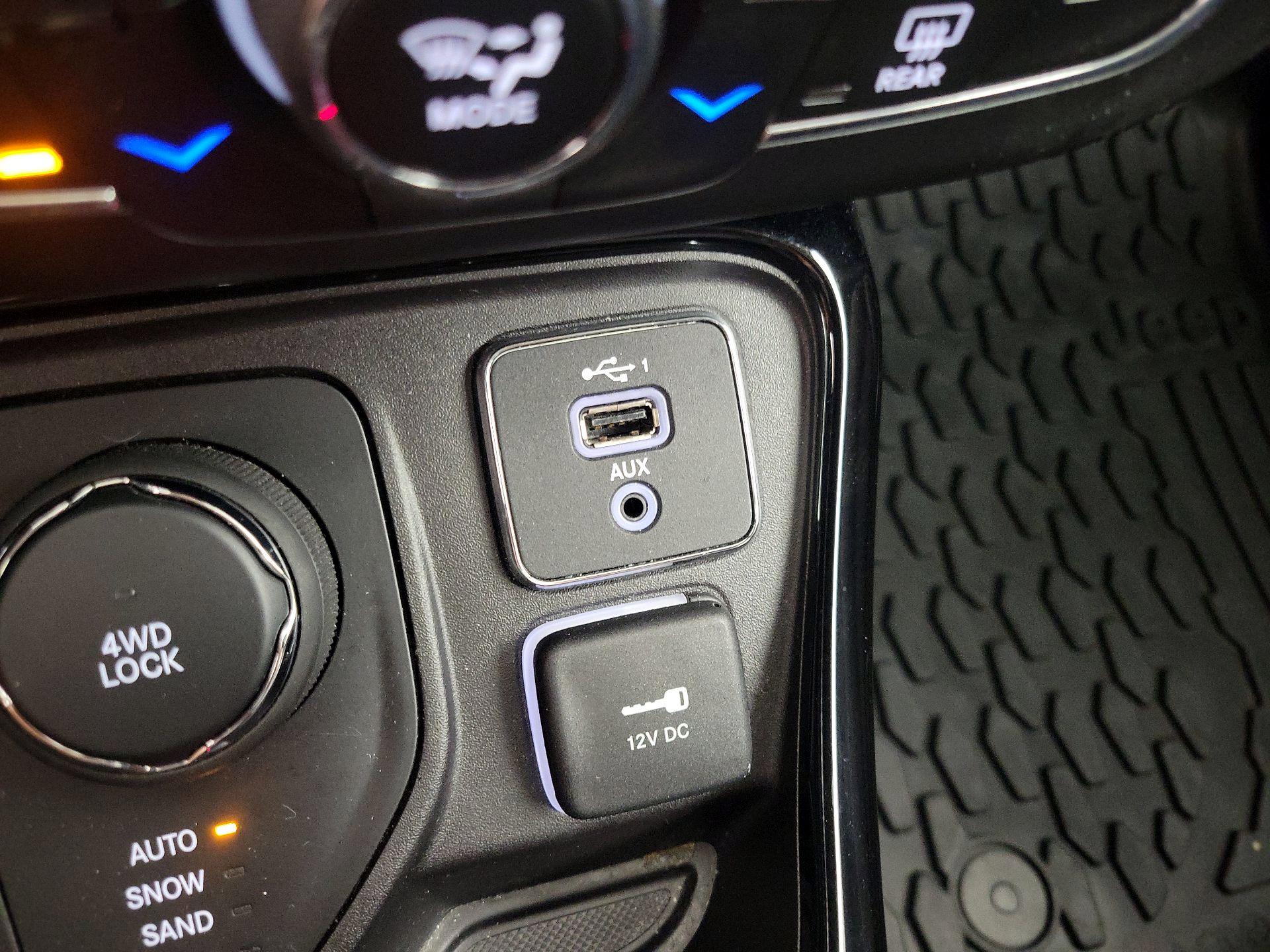 Thumbnail: 2021 Jeep Compass - 19