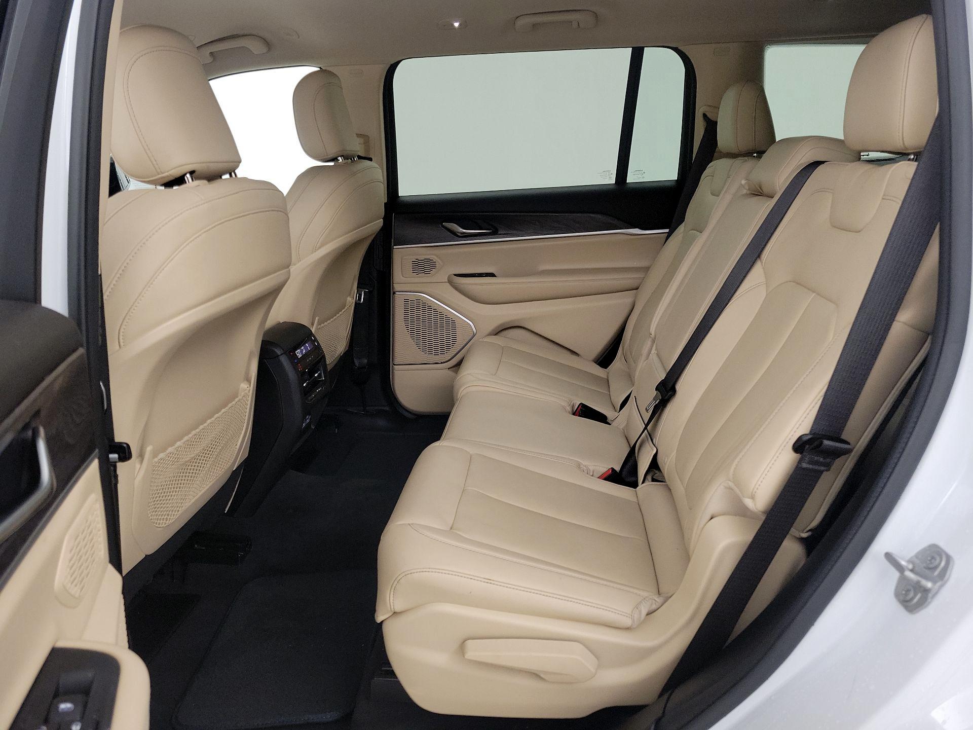 Thumbnail: 2021 Jeep Grand Cherokee L - 20