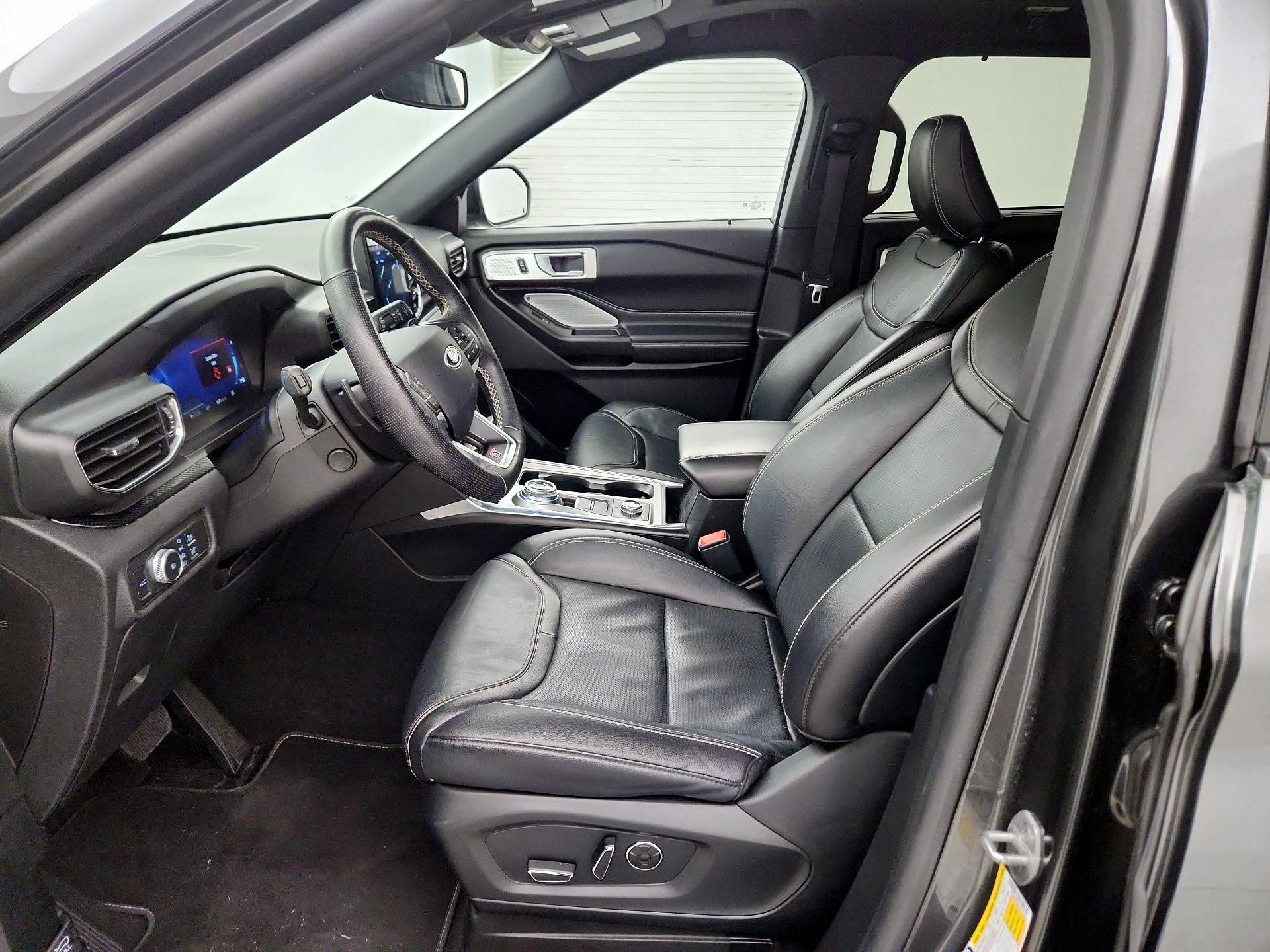 Thumbnail: 2020 Ford Explorer - 11