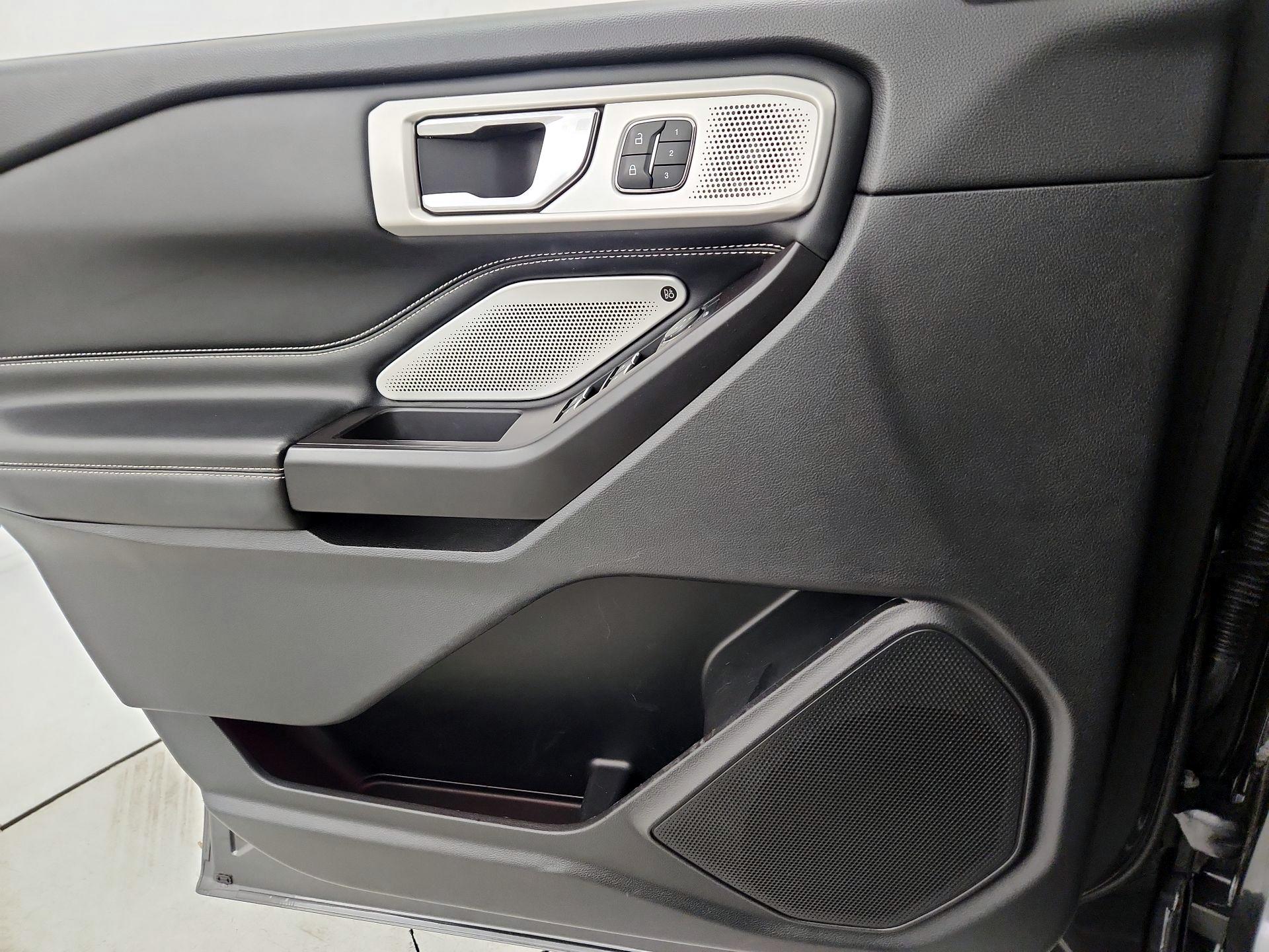 Thumbnail: 2020 Ford Explorer - 12