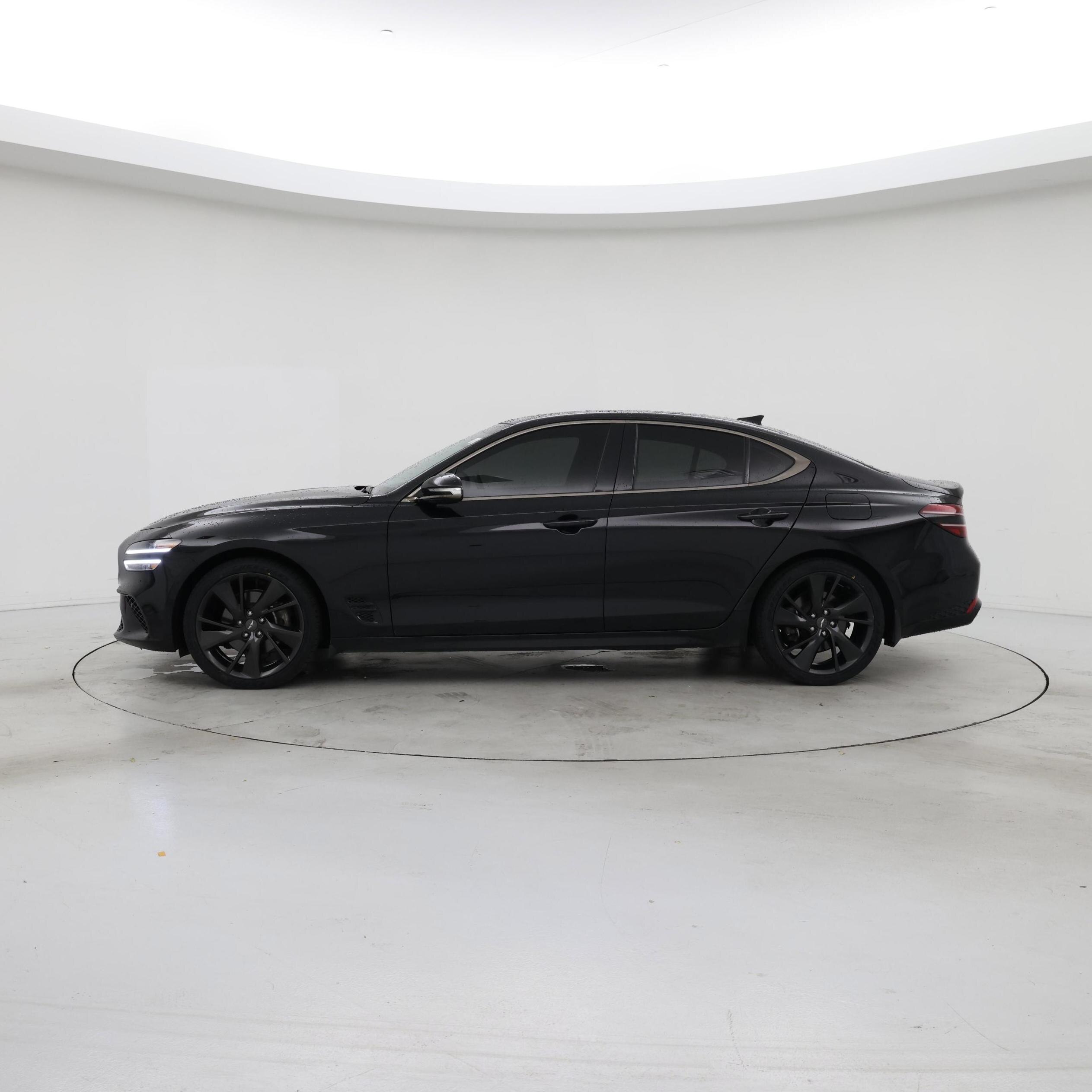 Thumbnail: 2023 Genesis G70 - 3
