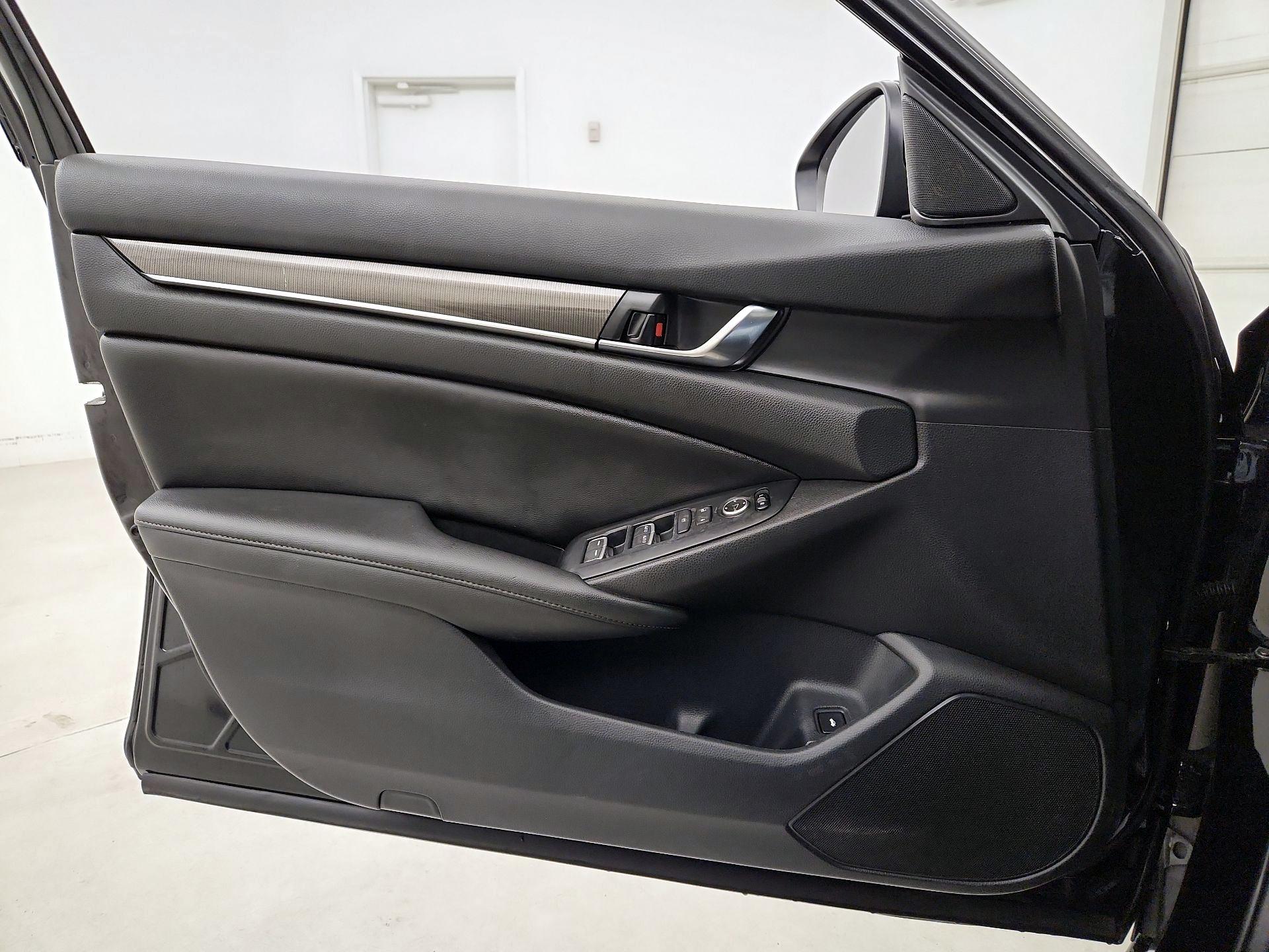 Thumbnail: 2021 Honda Accord - 12