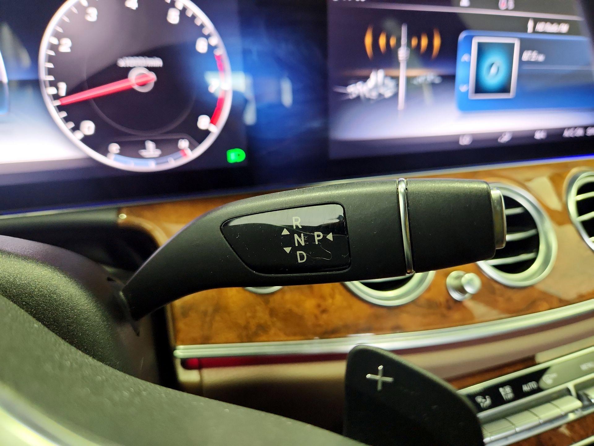 Thumbnail: 2020 Mercedes-Benz E-Class - 17
