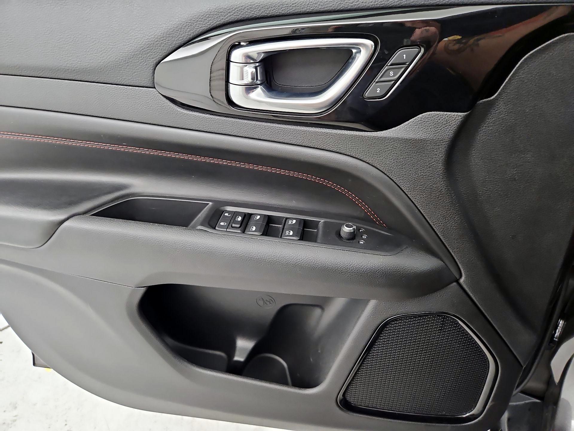 Thumbnail: 2022 Jeep Compass - 12