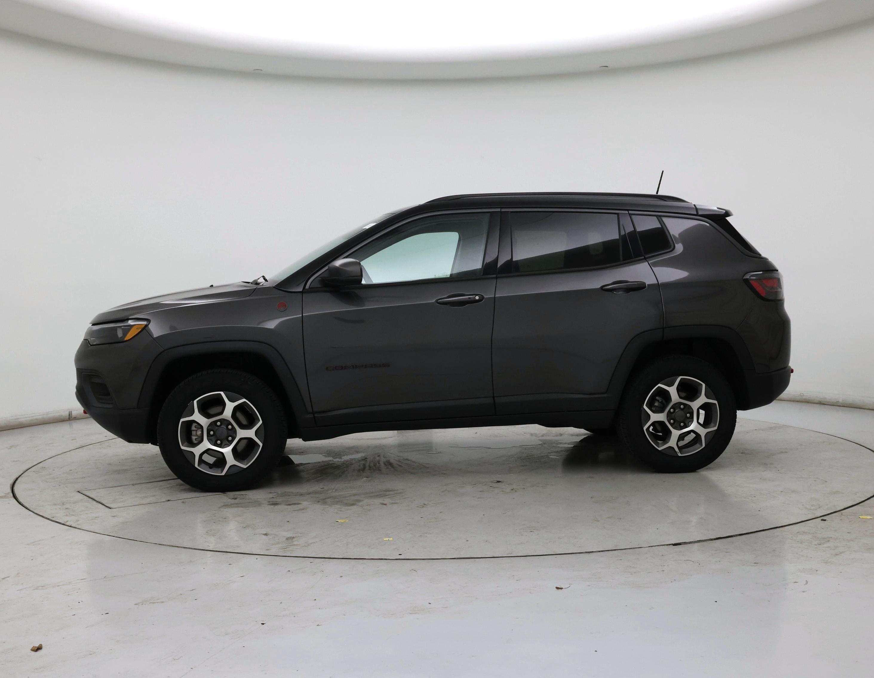 Thumbnail: 2022 Jeep Compass - 3