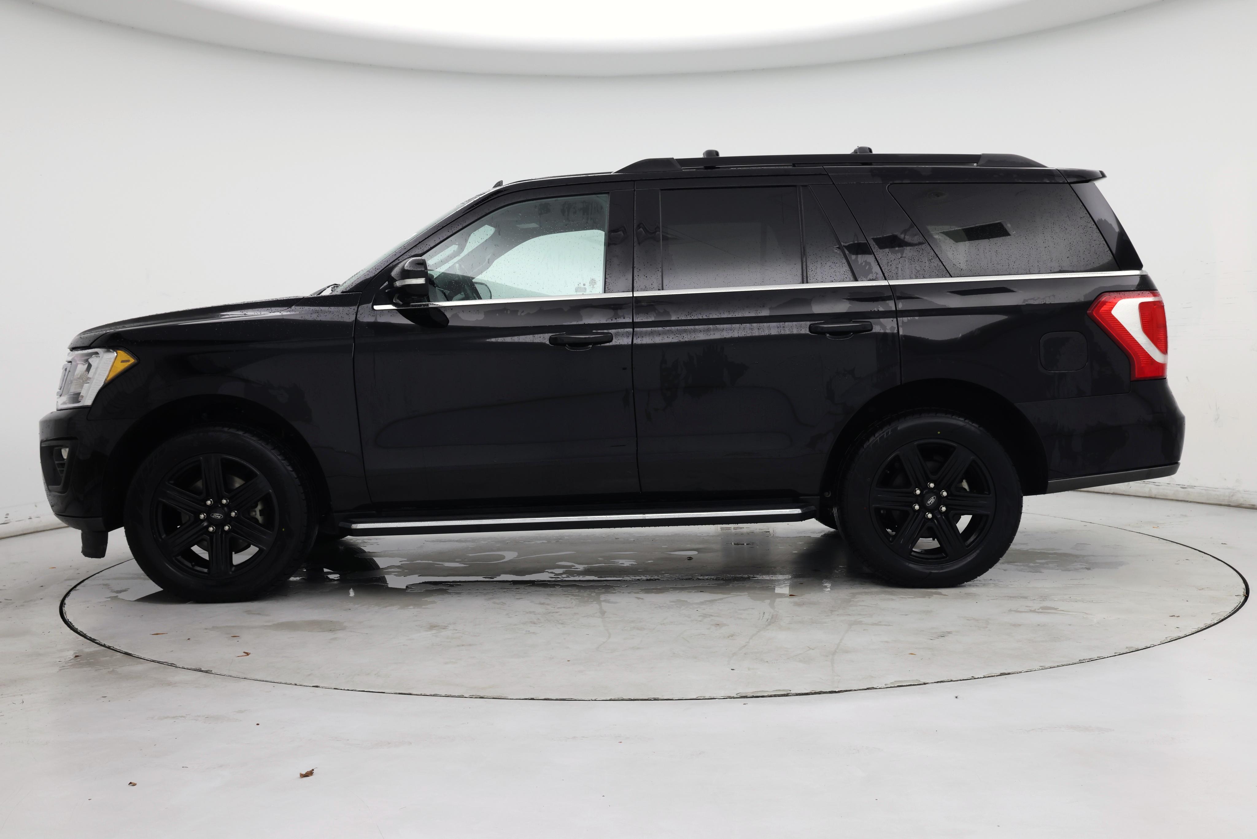 Thumbnail: 2021 Ford Expedition - 3