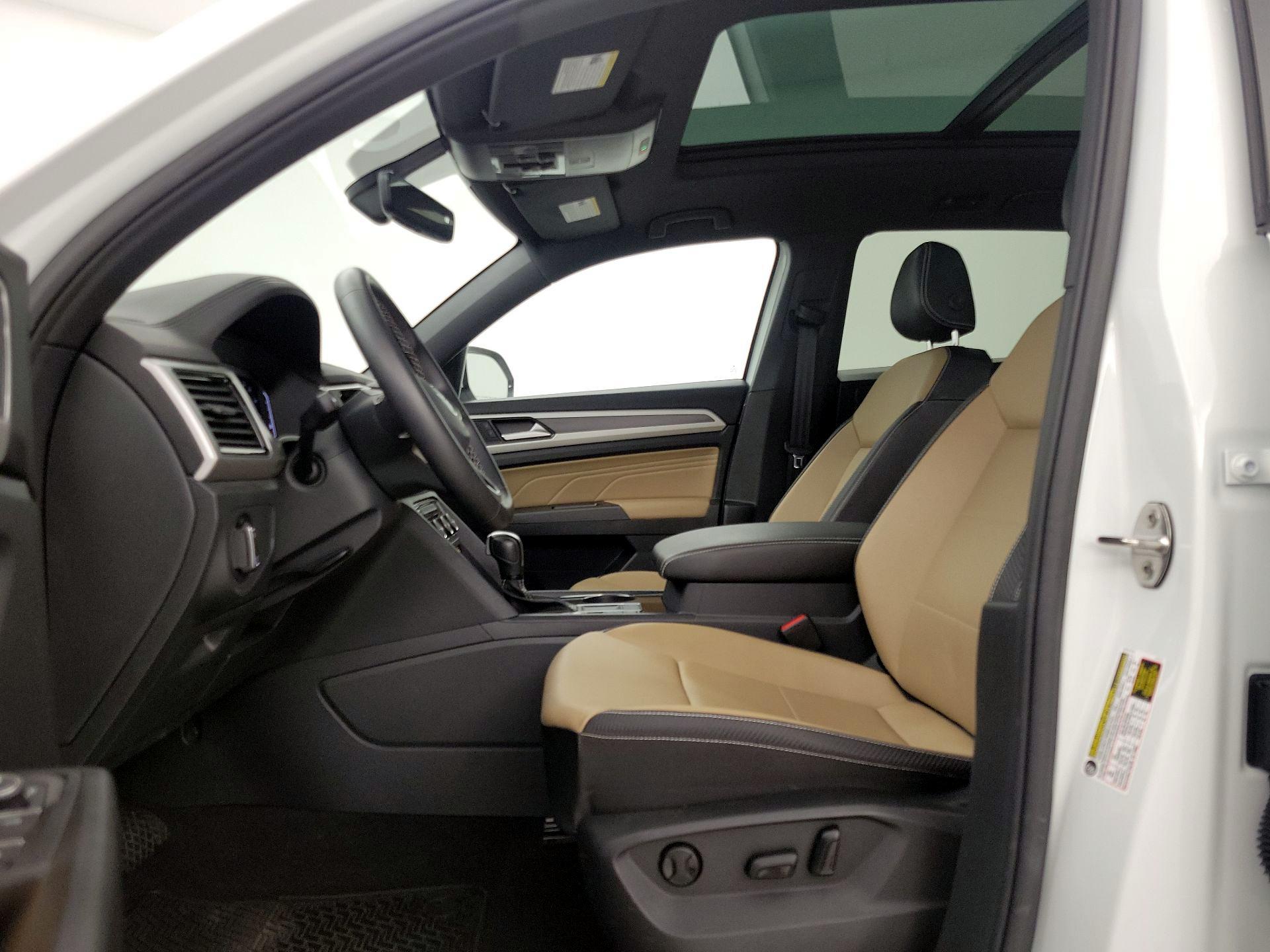 Thumbnail: 2022 Volkswagen Atlas - 11