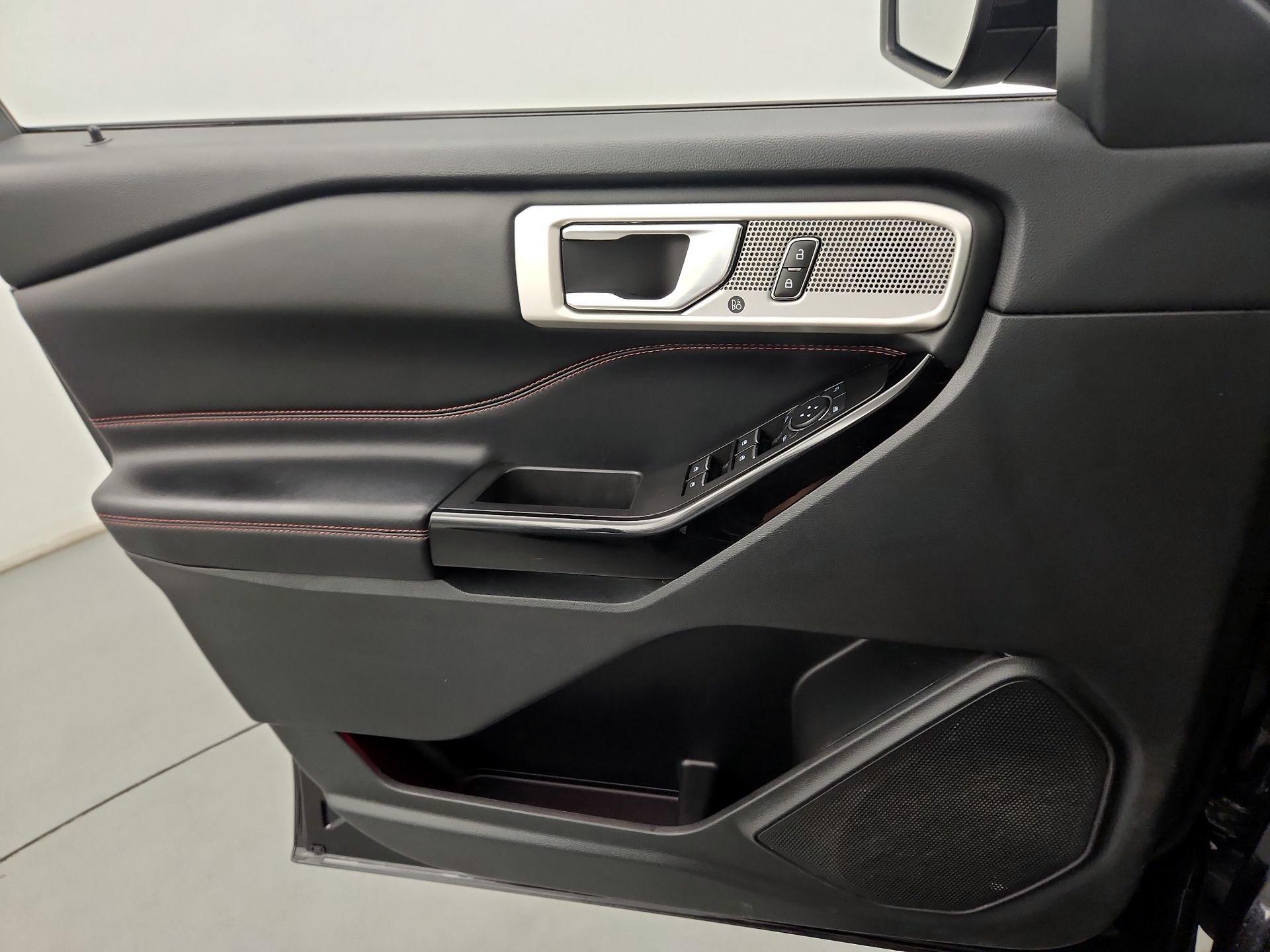 Thumbnail: 2022 Ford Explorer - 12