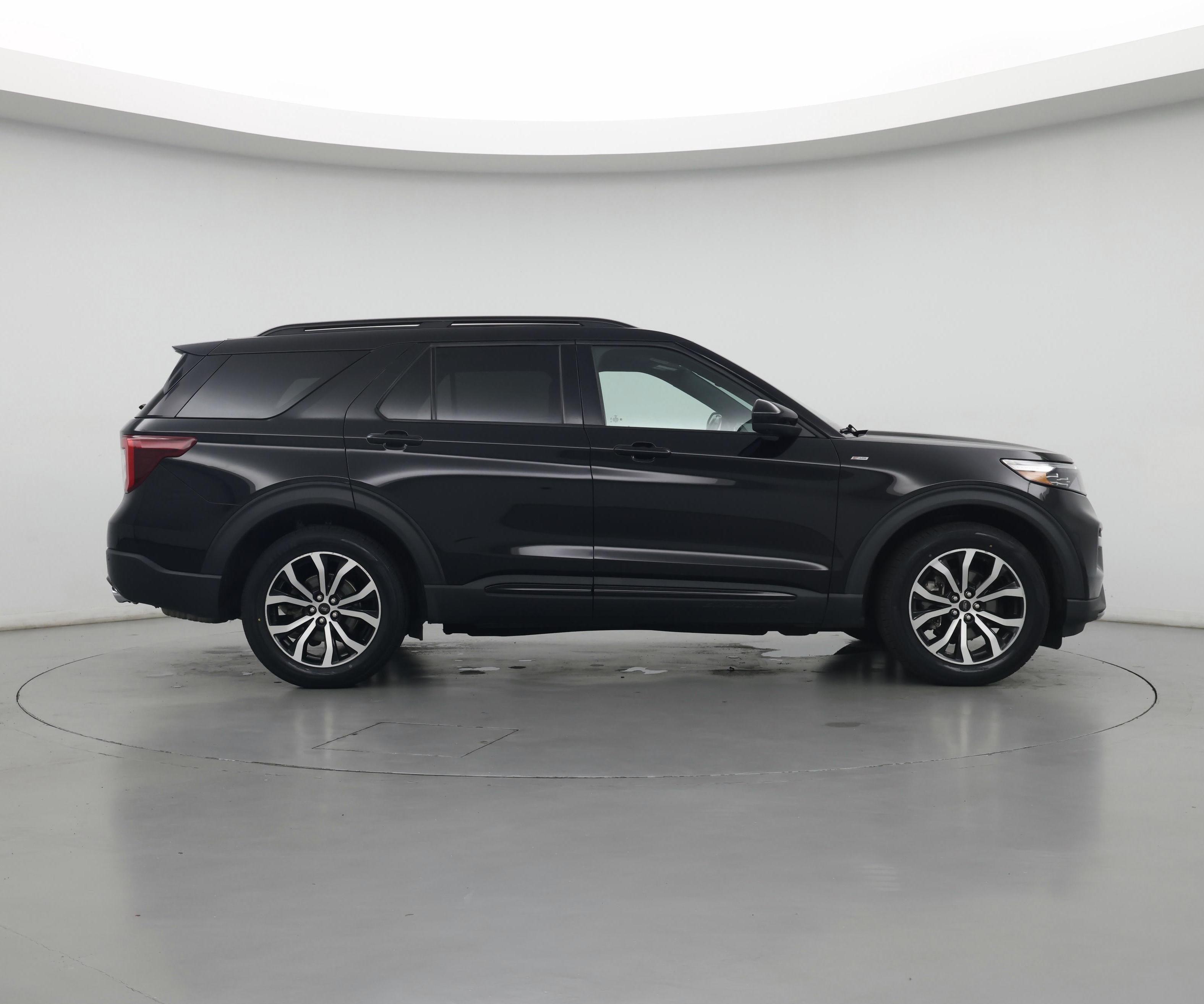 Thumbnail: 2022 Ford Explorer - 7