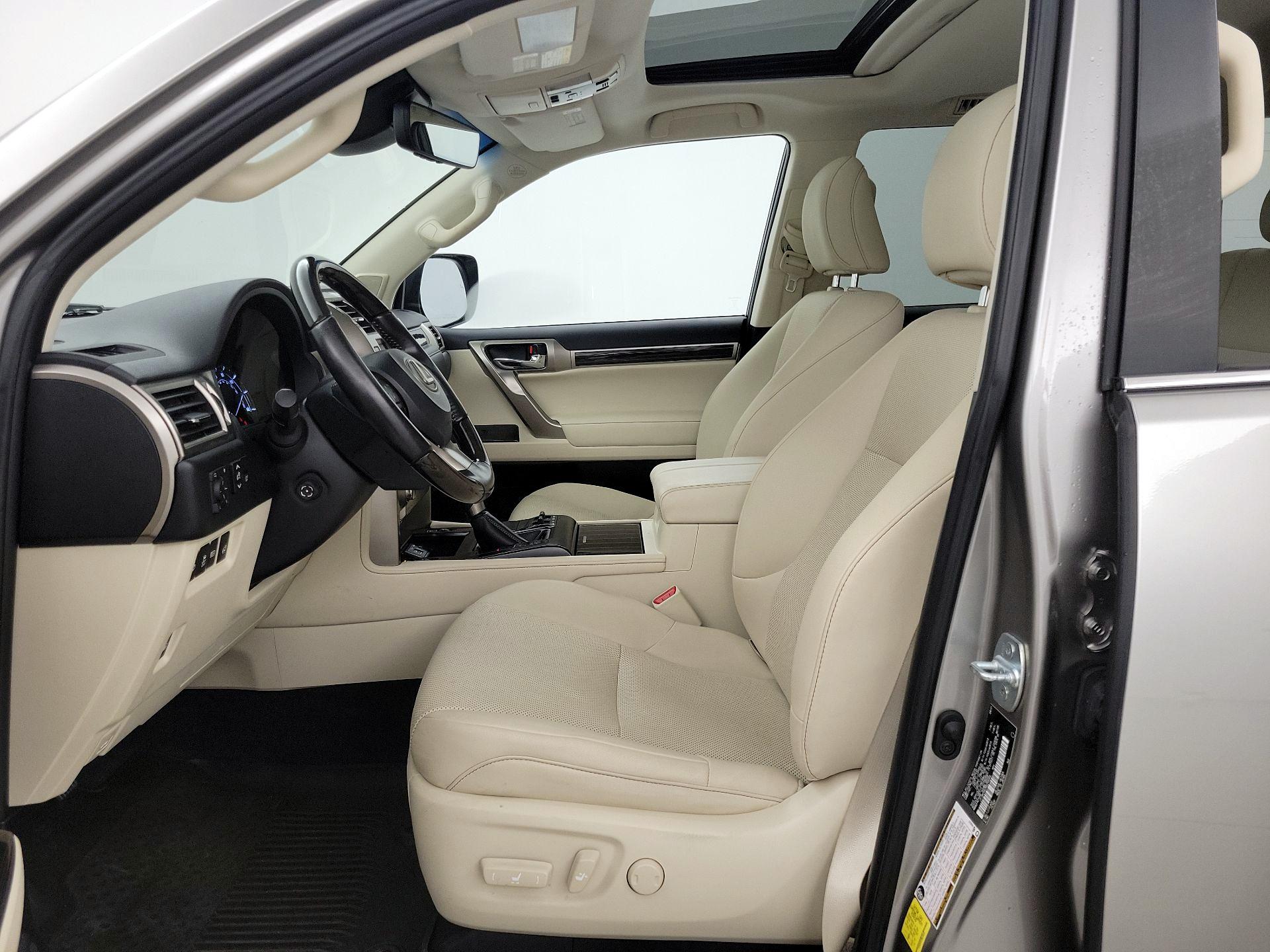 Thumbnail: 2021 Lexus GX - 11