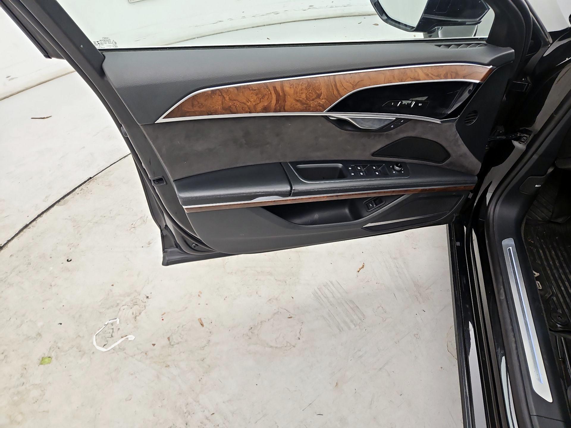 Thumbnail: 2020 Audi A8 - 12
