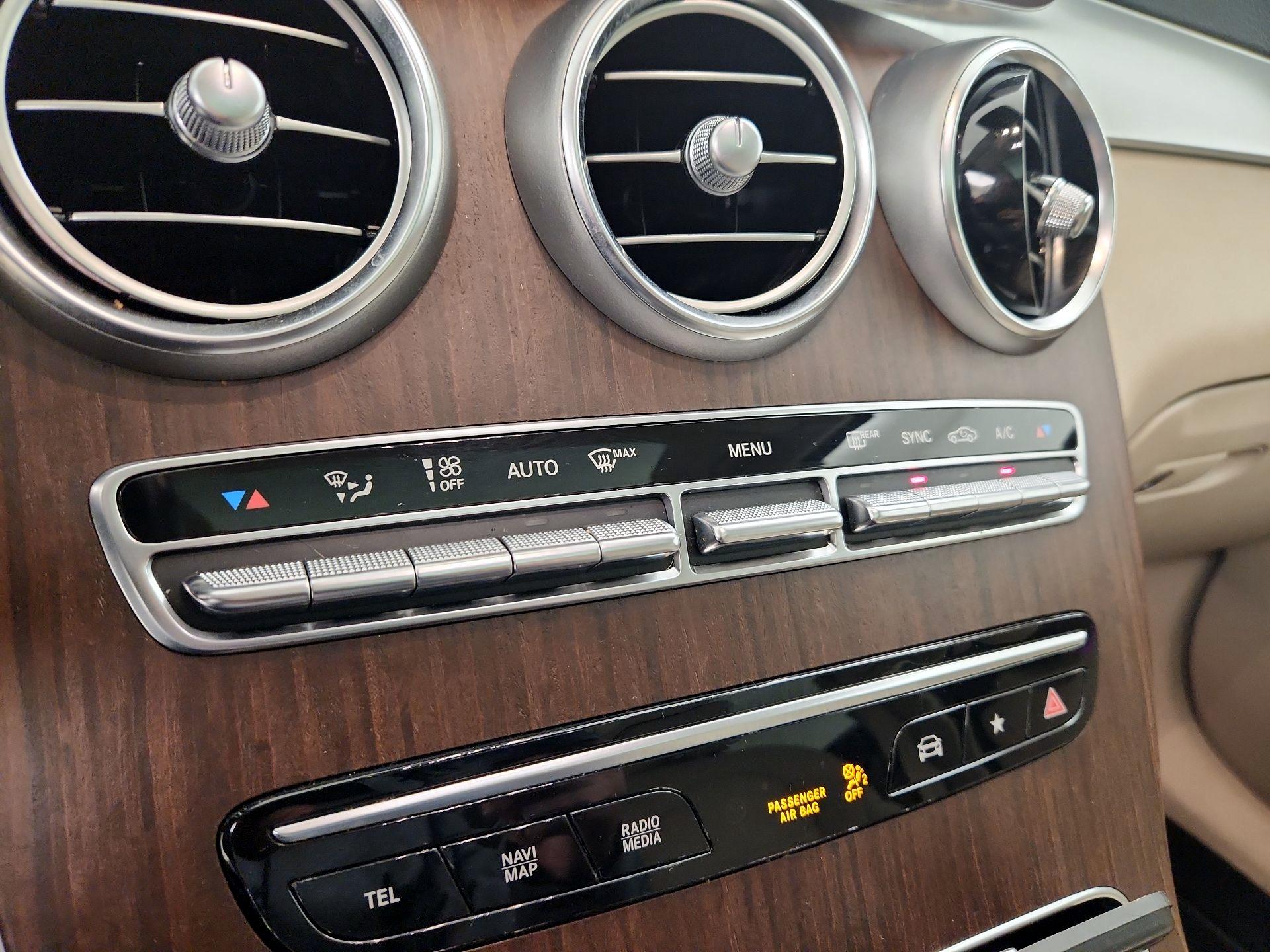 Thumbnail: 2022 Mercedes-Benz GLC - 17