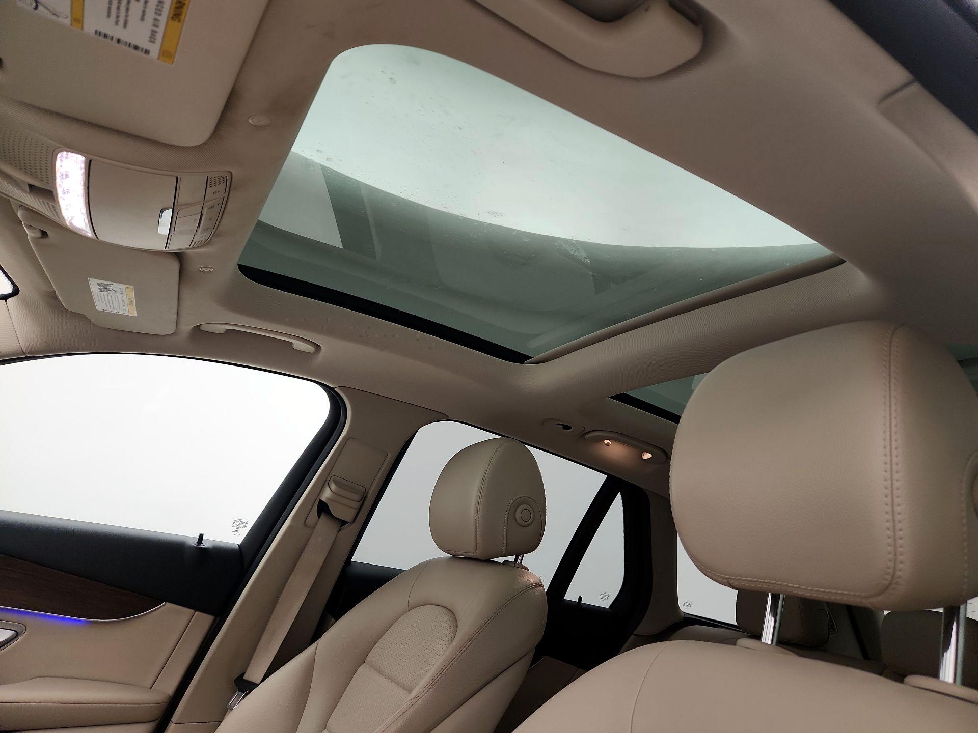 Thumbnail: 2022 Mercedes-Benz GLC - 20